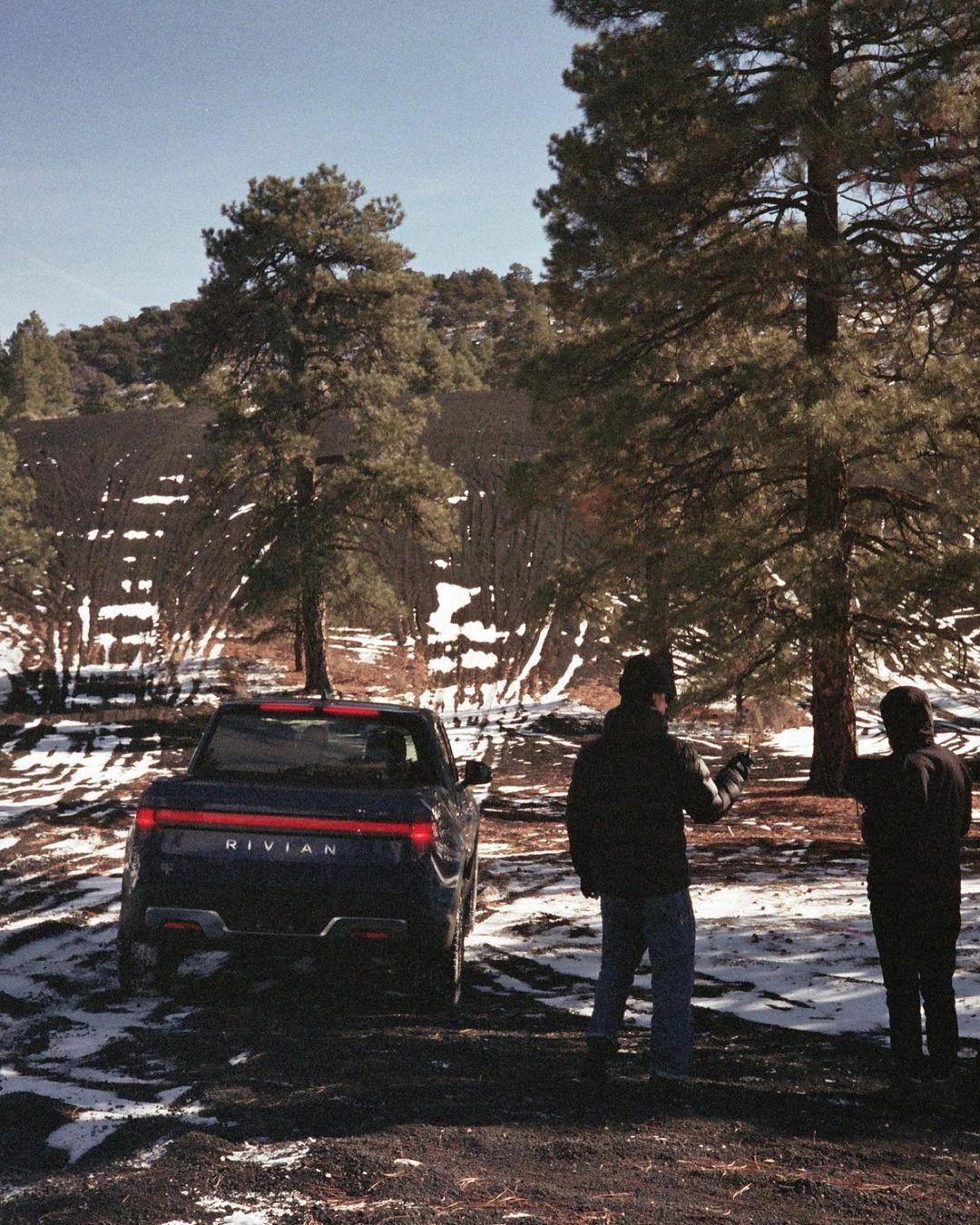Rivian R1T R1S Real Rivian Photos & Videos 272949221_1102593870284865_7588817424380309727_n