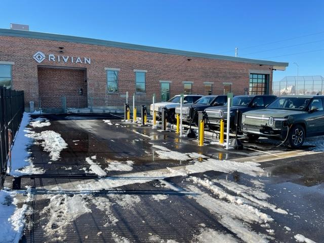 Rivian R1T R1S Real Rivian Photos & Videos 2322