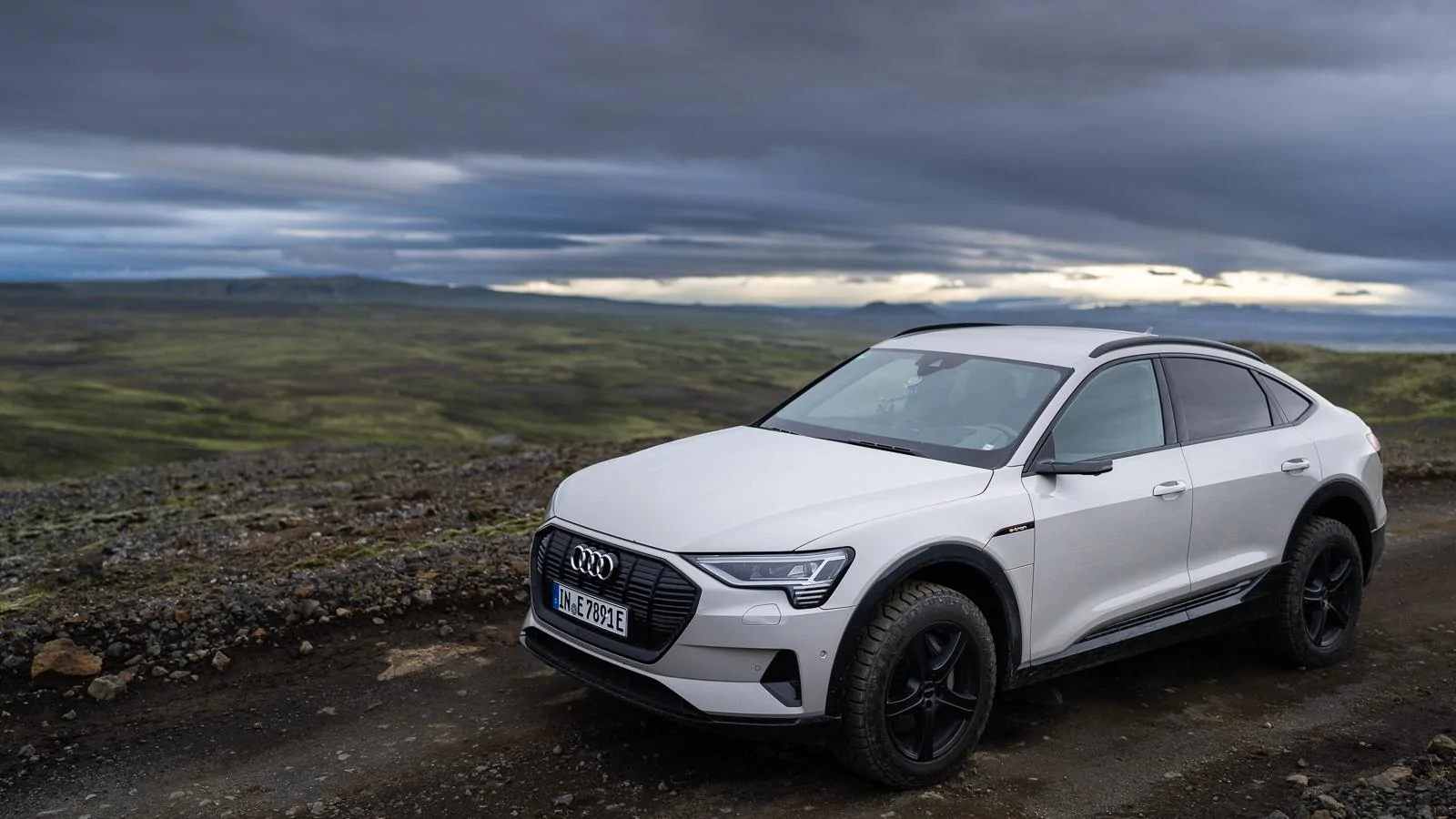 Rivian R1T R1S Introduction and some EV Overlanding trip reports EP5-10