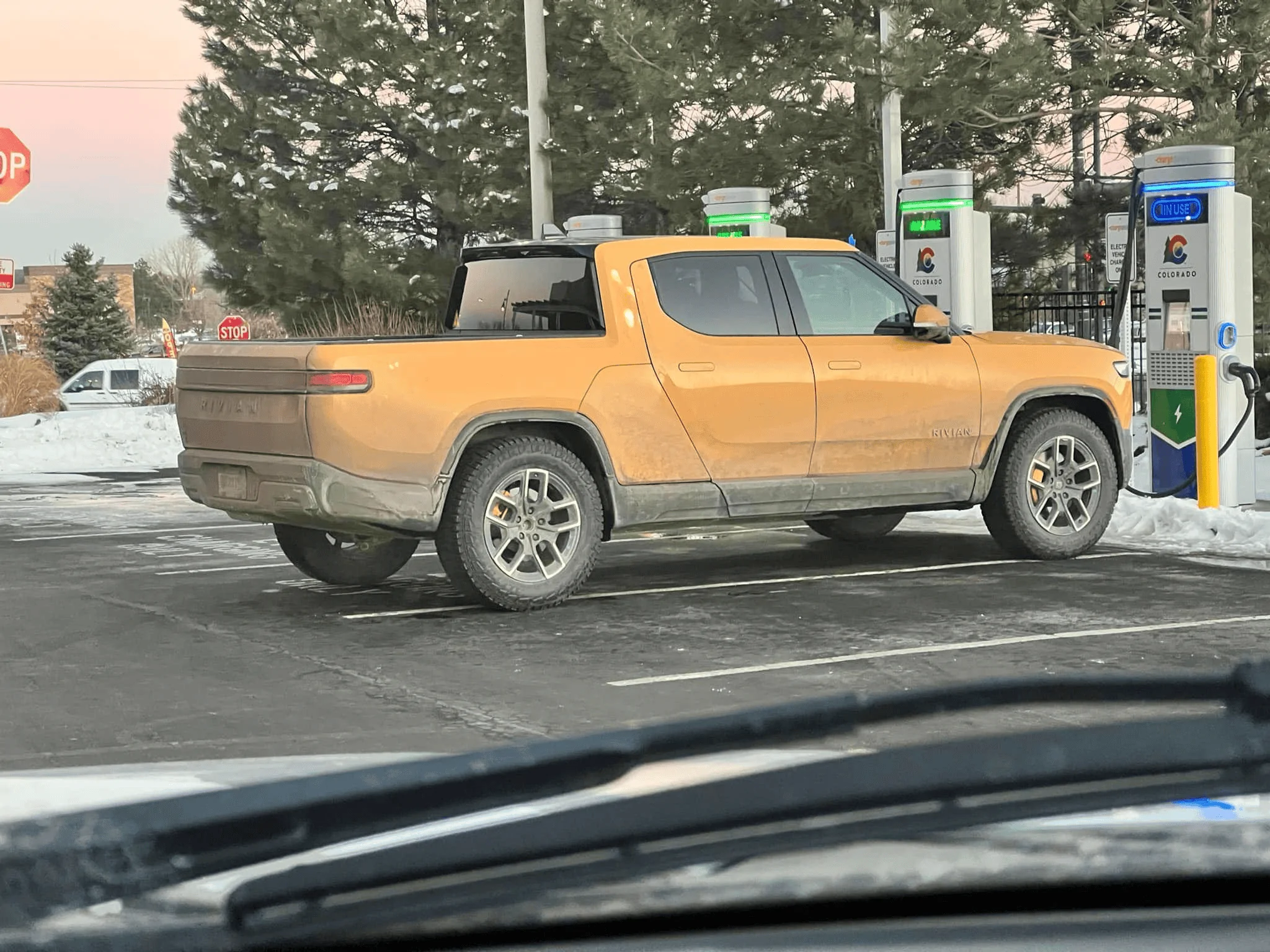 Rivian R1T R1S Real Rivian Photos & Videos 1644027010339
