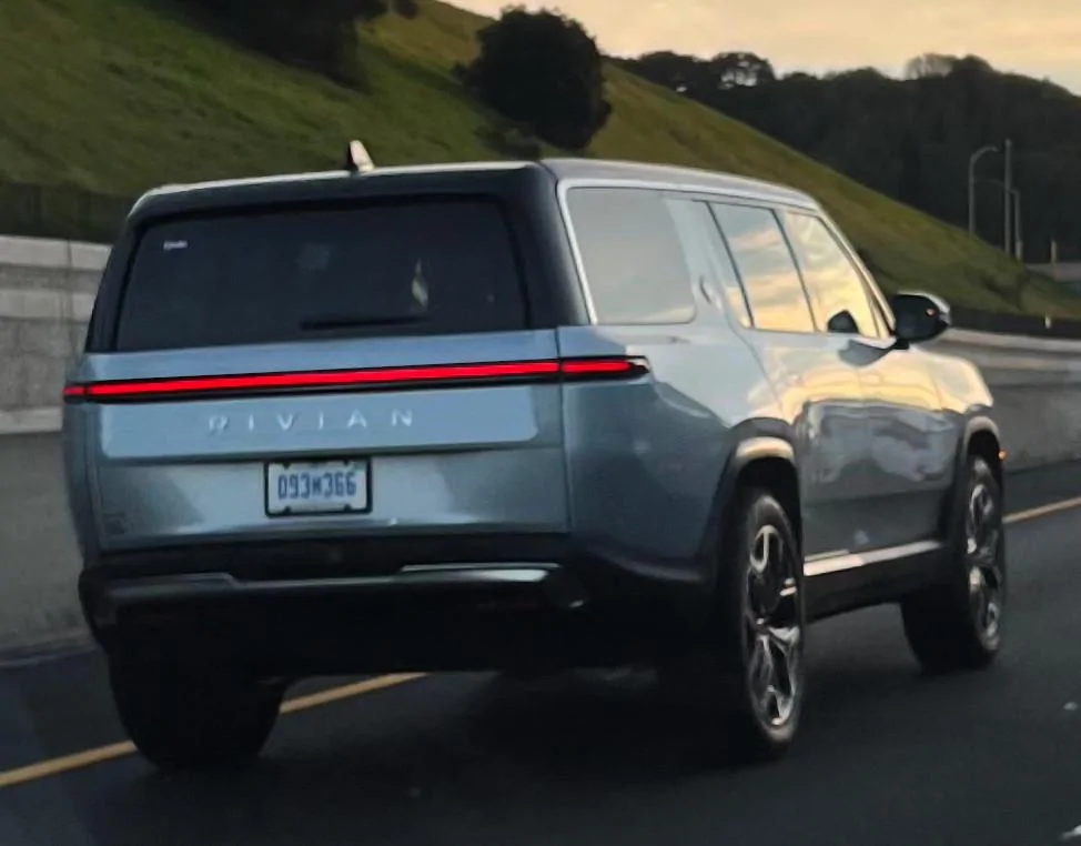 Rivian R1T R1S R1S in the Wild R1S_Max_Rev1