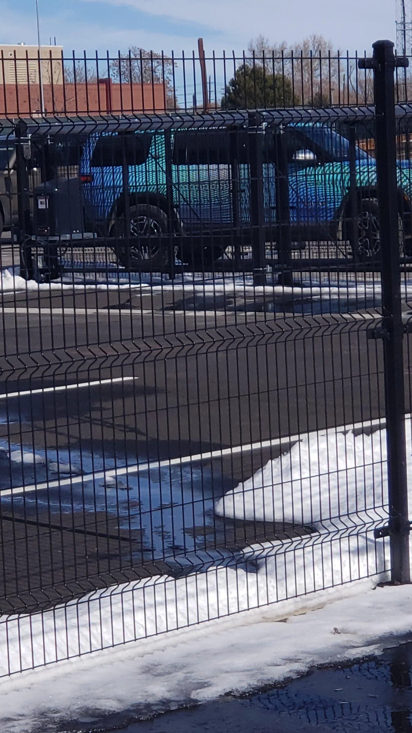 Rivian R1T R1S Denver service and delivery center update 20220205_125017
