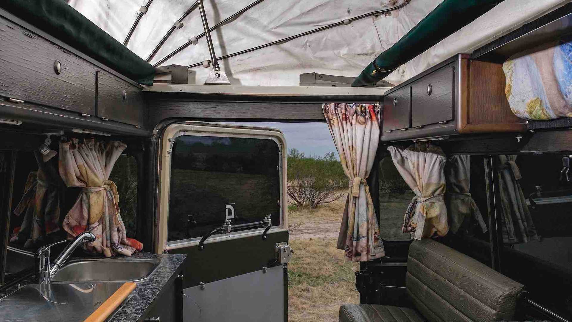 Rivian R1T R1S Removable Roof Coming in 2022 61761F08-A9D0-4D01-AB6E-77A70C7E05D5