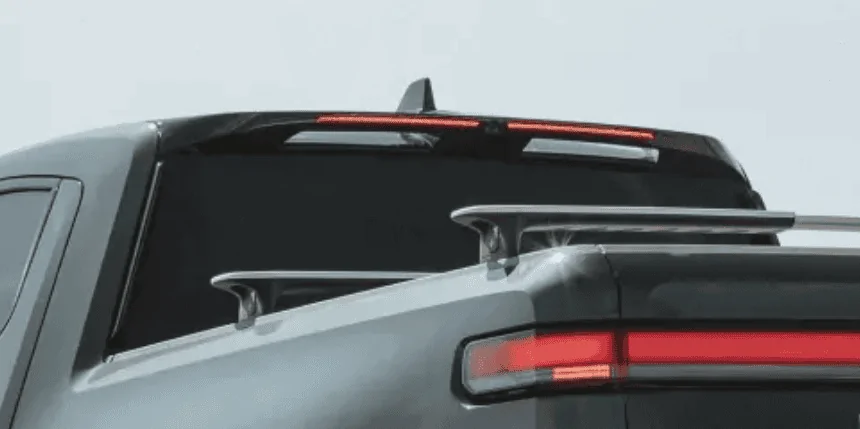 Rivian R1T R1S R1S in the Wild Screen Shot 2022-02-08 at 8.44.50 AM