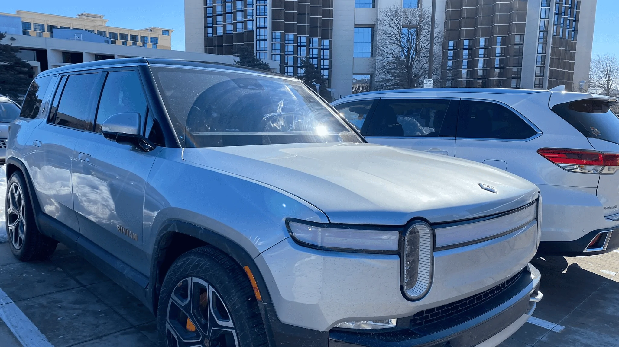 Rivian R1T R1S LA SILVER Rivian Photos 1644347885412