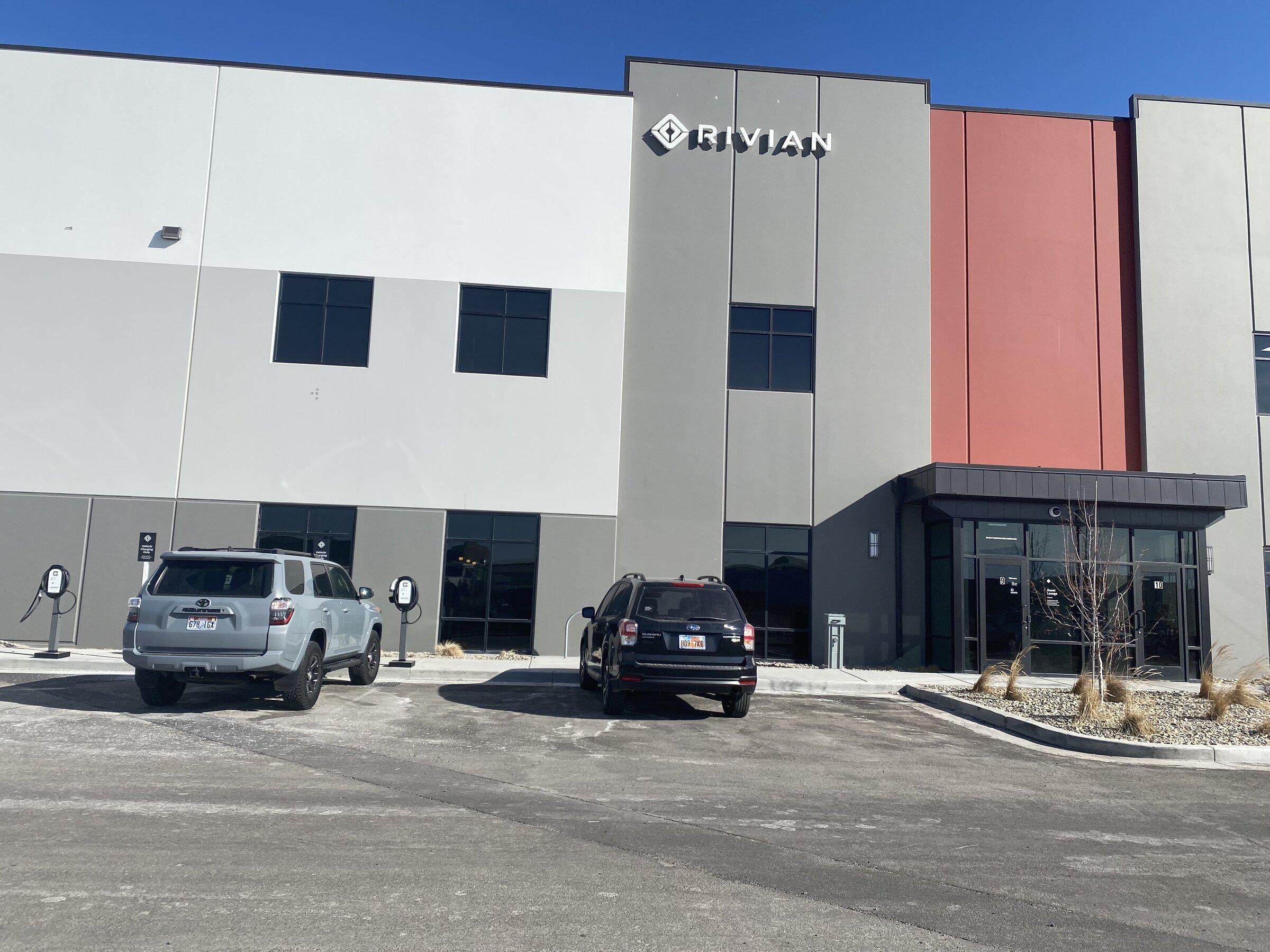 Rivian R1T R1S Utah 42B1CE8E-85CB-4989-A270-B4443799DF38