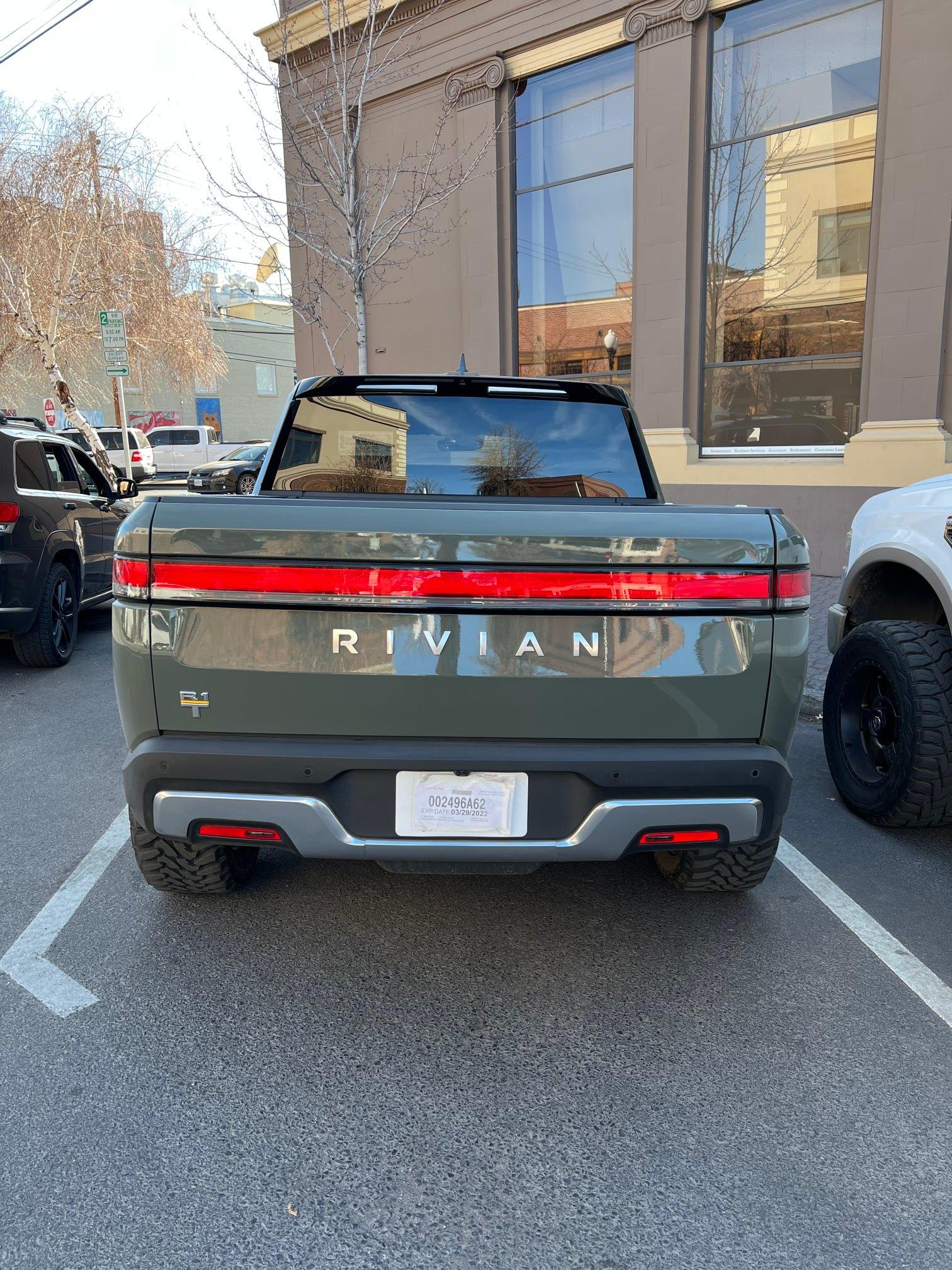 Rivian R1T R1S LAUNCH GREEN R1T Photos 273650032_10220683081527401_6973271468942922919_n