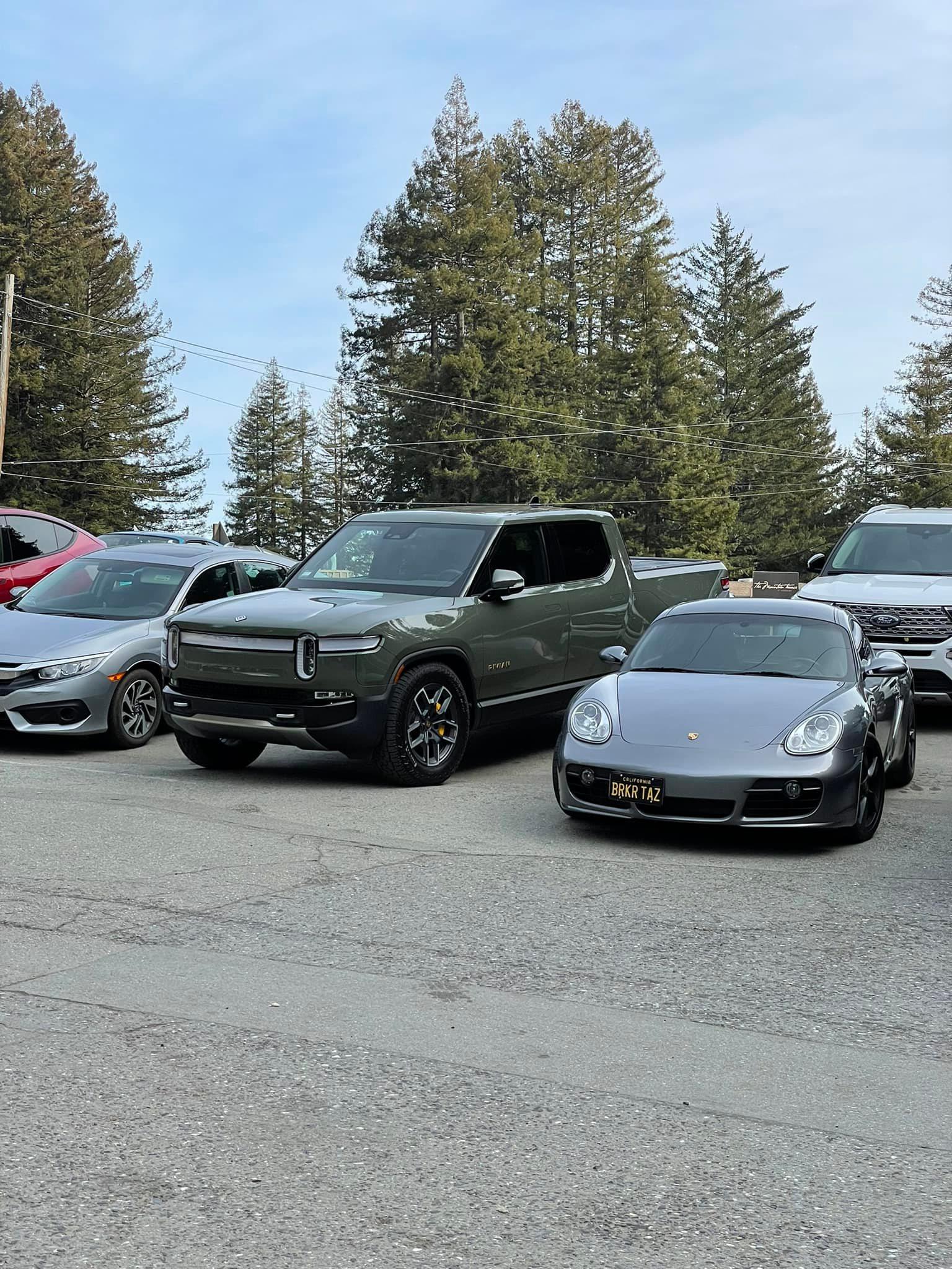 Rivian R1T R1S LAUNCH GREEN R1T Photos 273555002_10158479899941027_8079092180918307690_n
