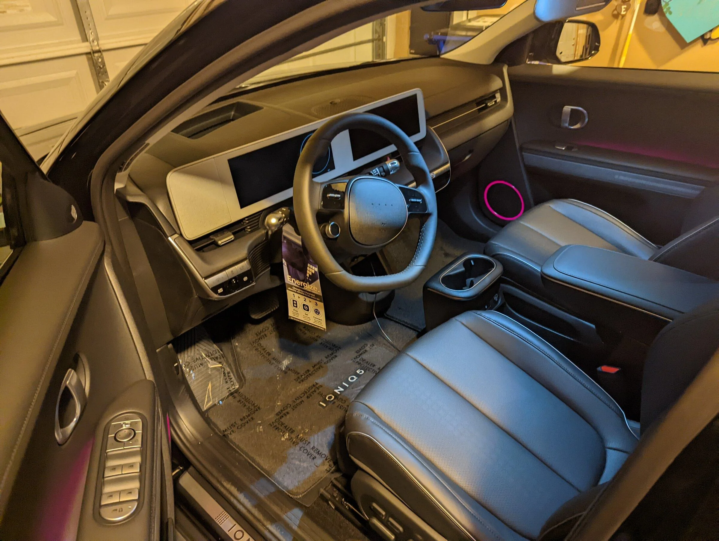Rivian R1T R1S Hyundai Ioniq 5 PXL_20220214_012822054