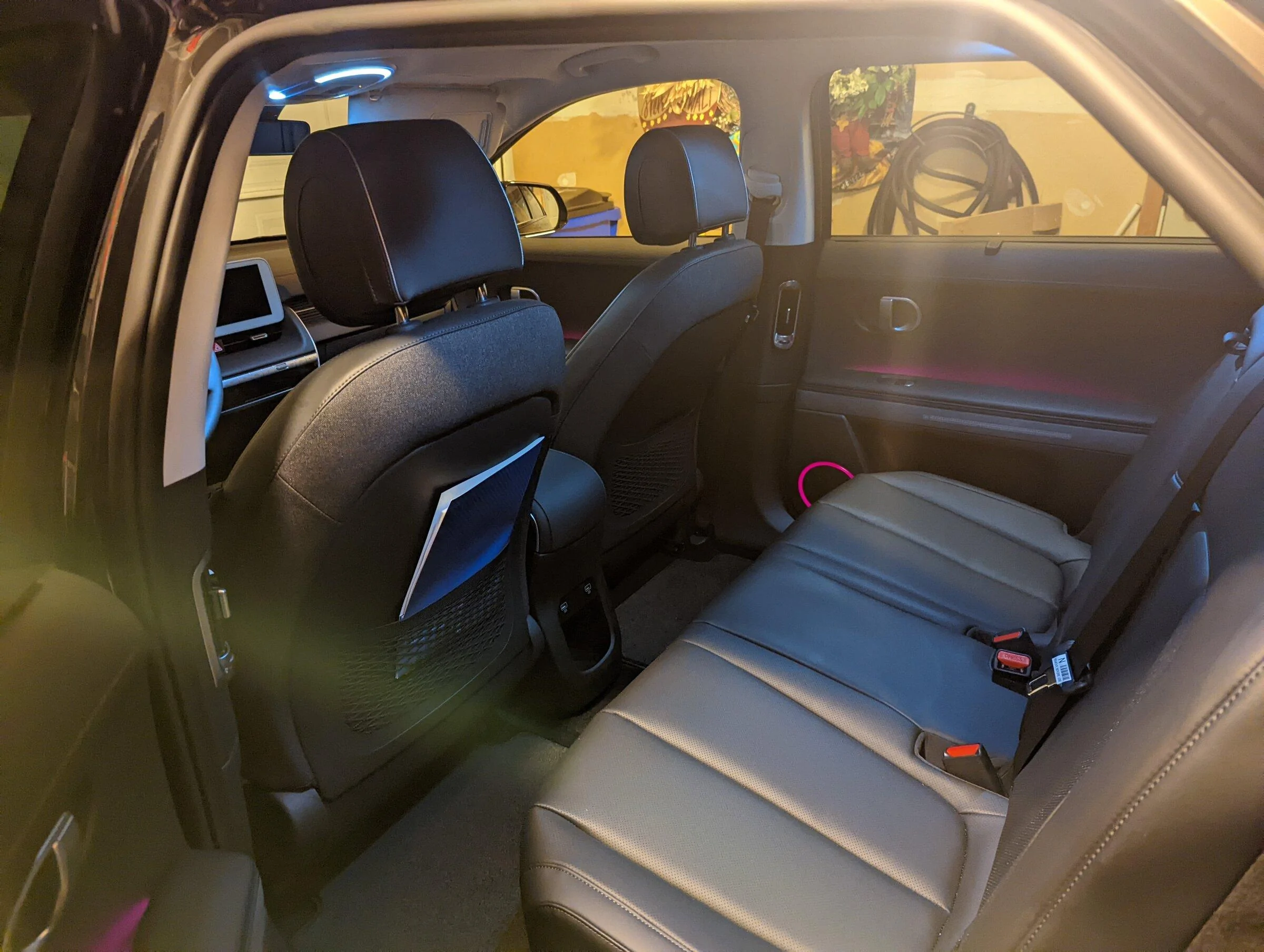 Rivian R1T R1S Hyundai Ioniq 5 PXL_20220214_012812696