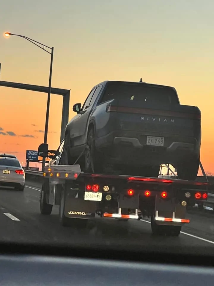 Rivian R1T R1S Real Rivian Photos & Videos 2