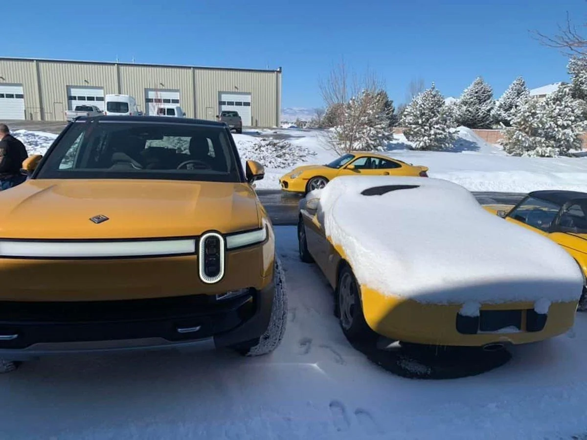 Rivian R1T R1S R1S in Compass Yellow - First Sighting! Compass Yellow Rivian R1S 2