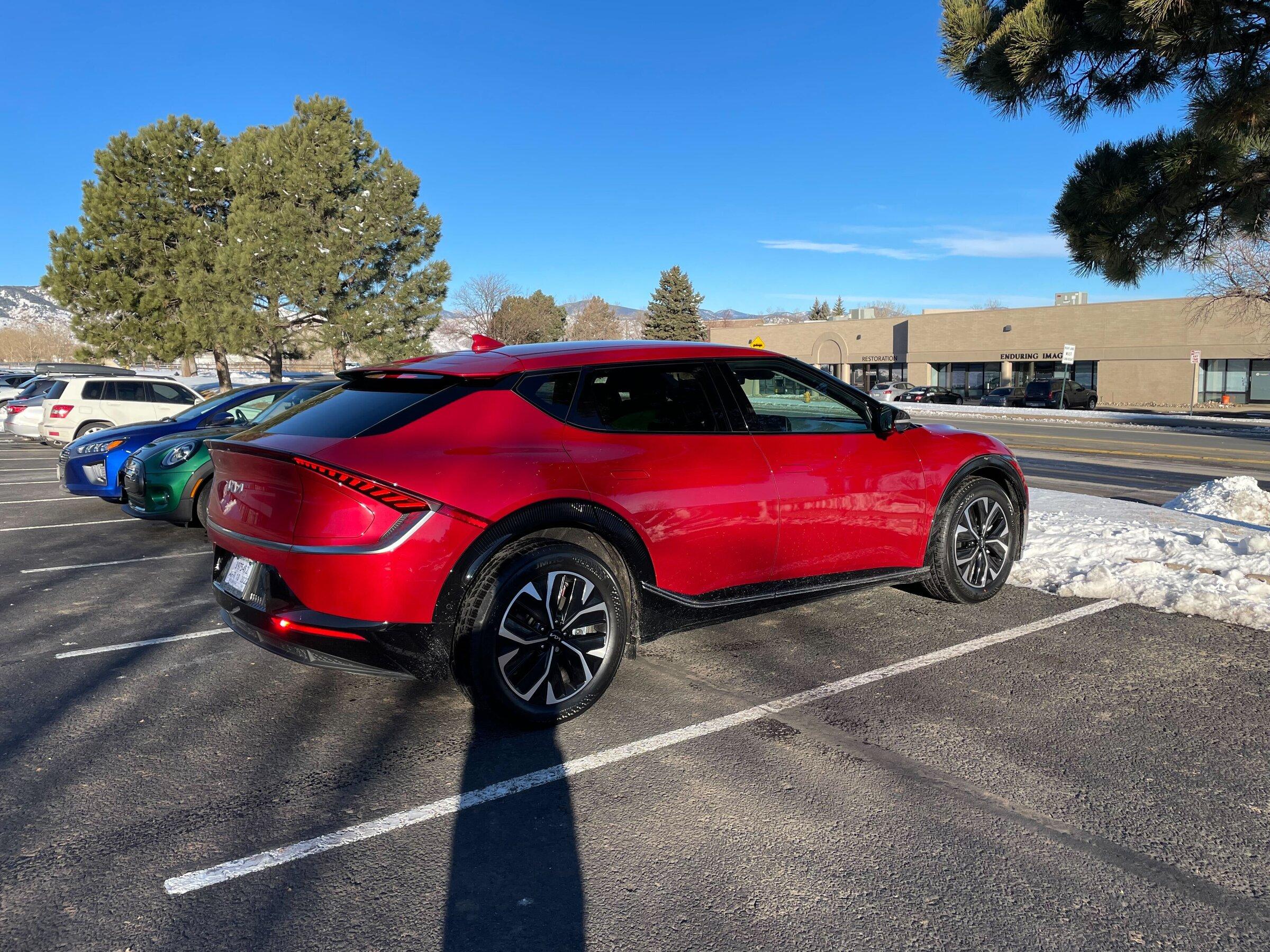 Rivian R1T R1S Kia EV6 Early Deliveries underway Image from iOS