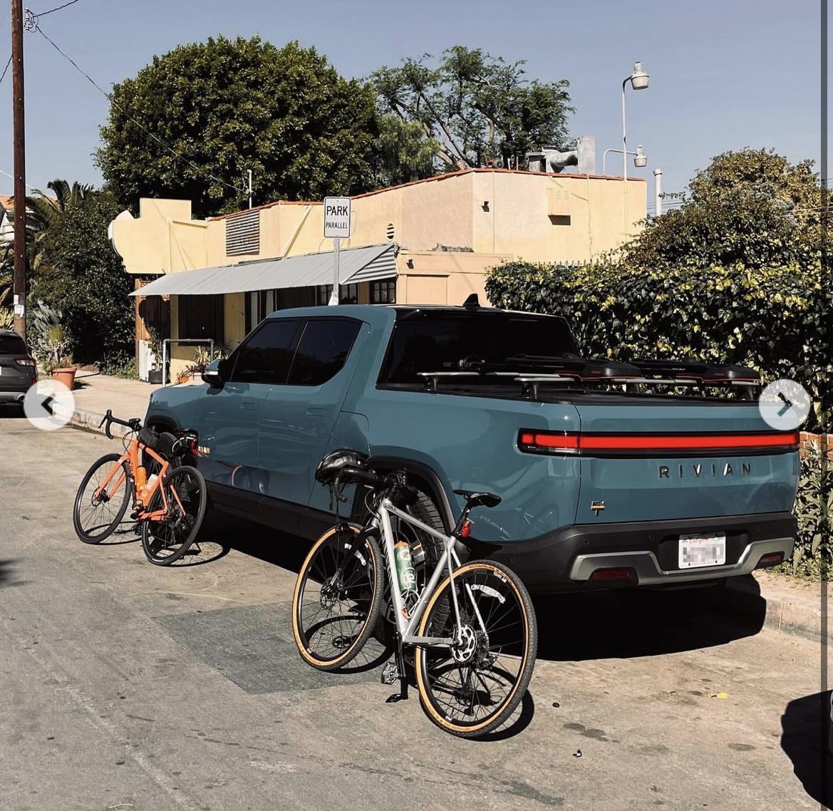 Rivian R1T R1S Real Rivian Photos & Videos AB8654ED-A8D1-4B42-A2B7-5A2DEDB8A479