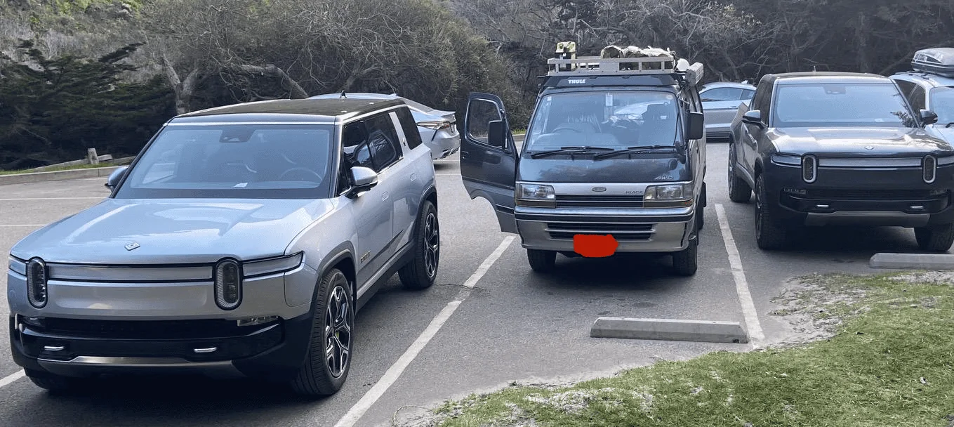 Rivian R1T R1S Real Rivian Photos & Videos 1645560868429
