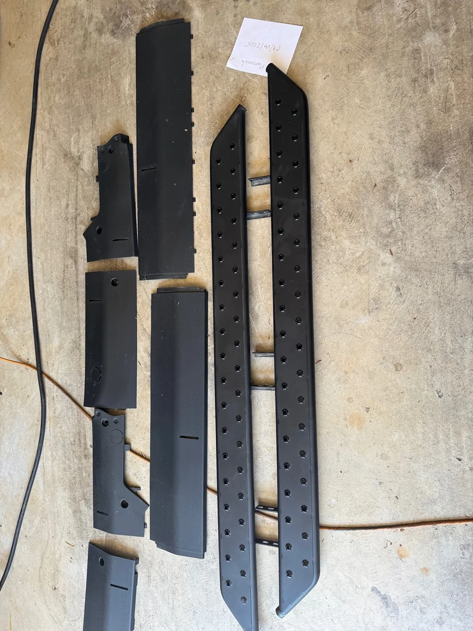 Rivian R1T R1S Gear for sale - steps, PPF, mats, emblems etc IMG_3549