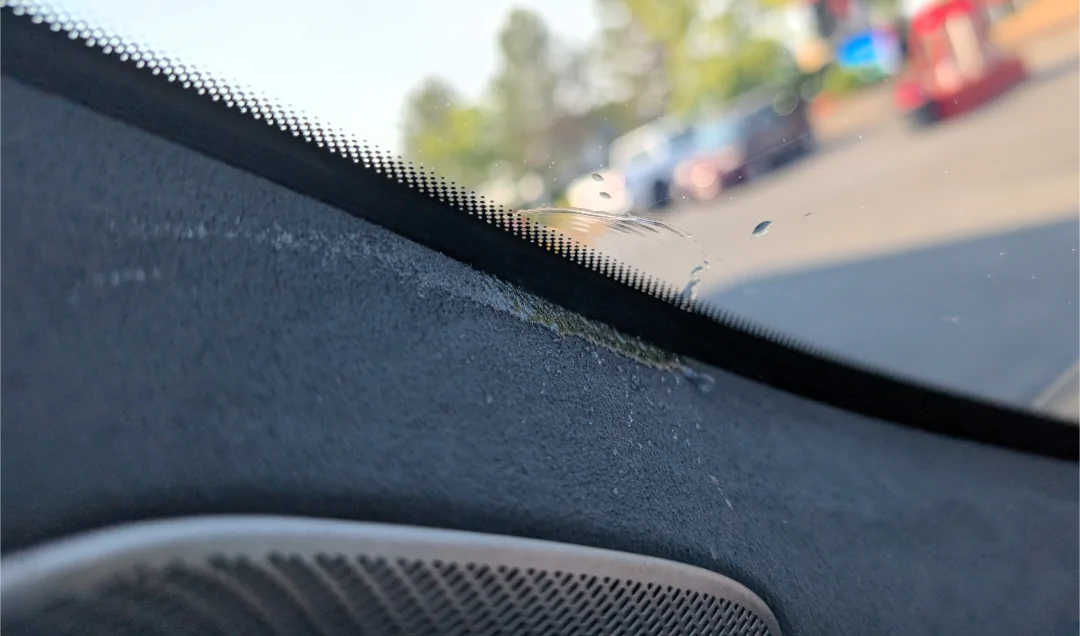 Rivian R1T R1S Windshield replacement - Safelite -- aftermarket vs OEM glass? 1000005638