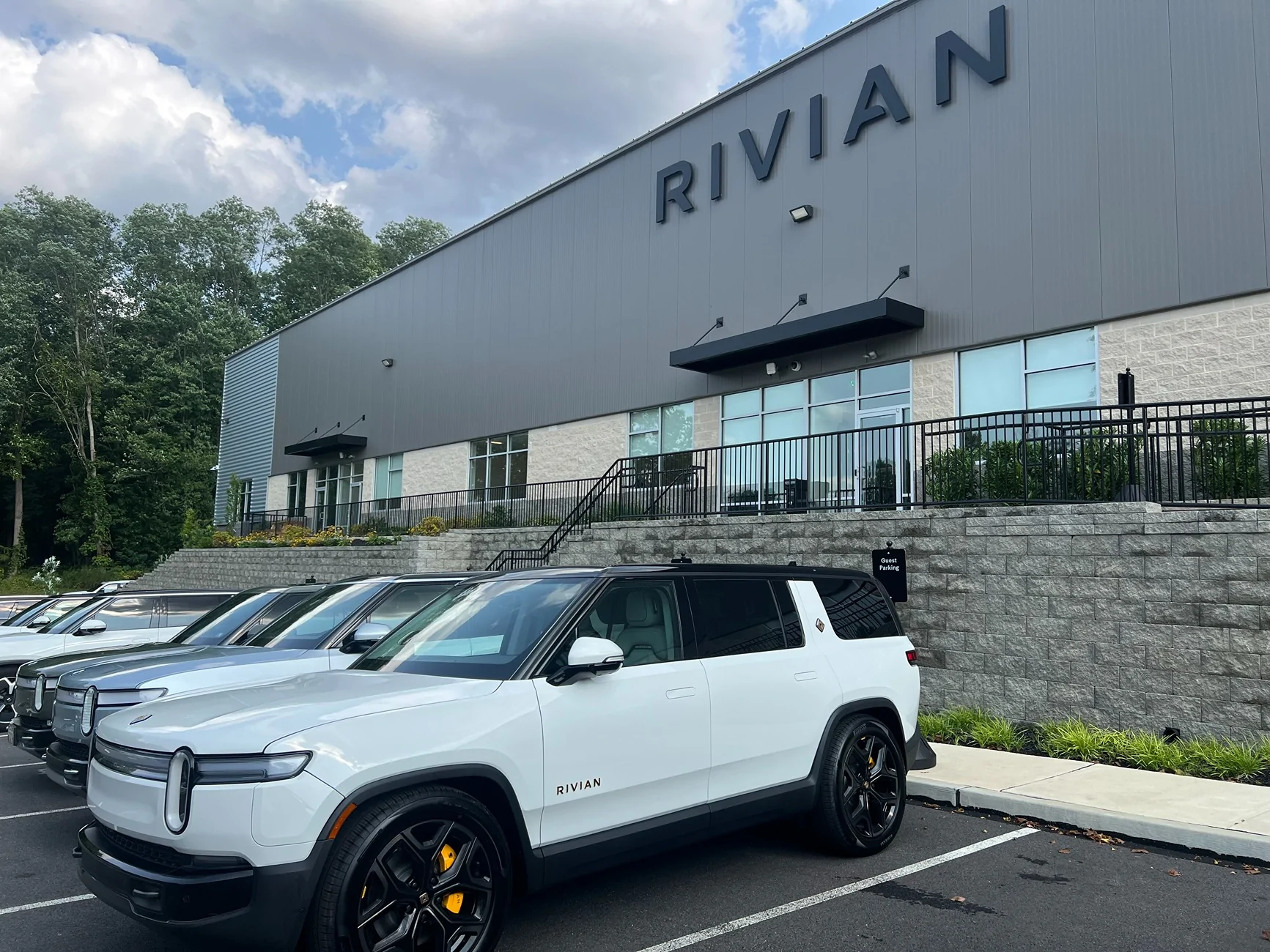 Rivian R1T R1S Drive Mode - Setting Default IMG_8090