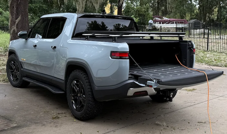 Rivian R1T R1S Cargo bars- is there a horizontal attachment? 1757428853648-u7