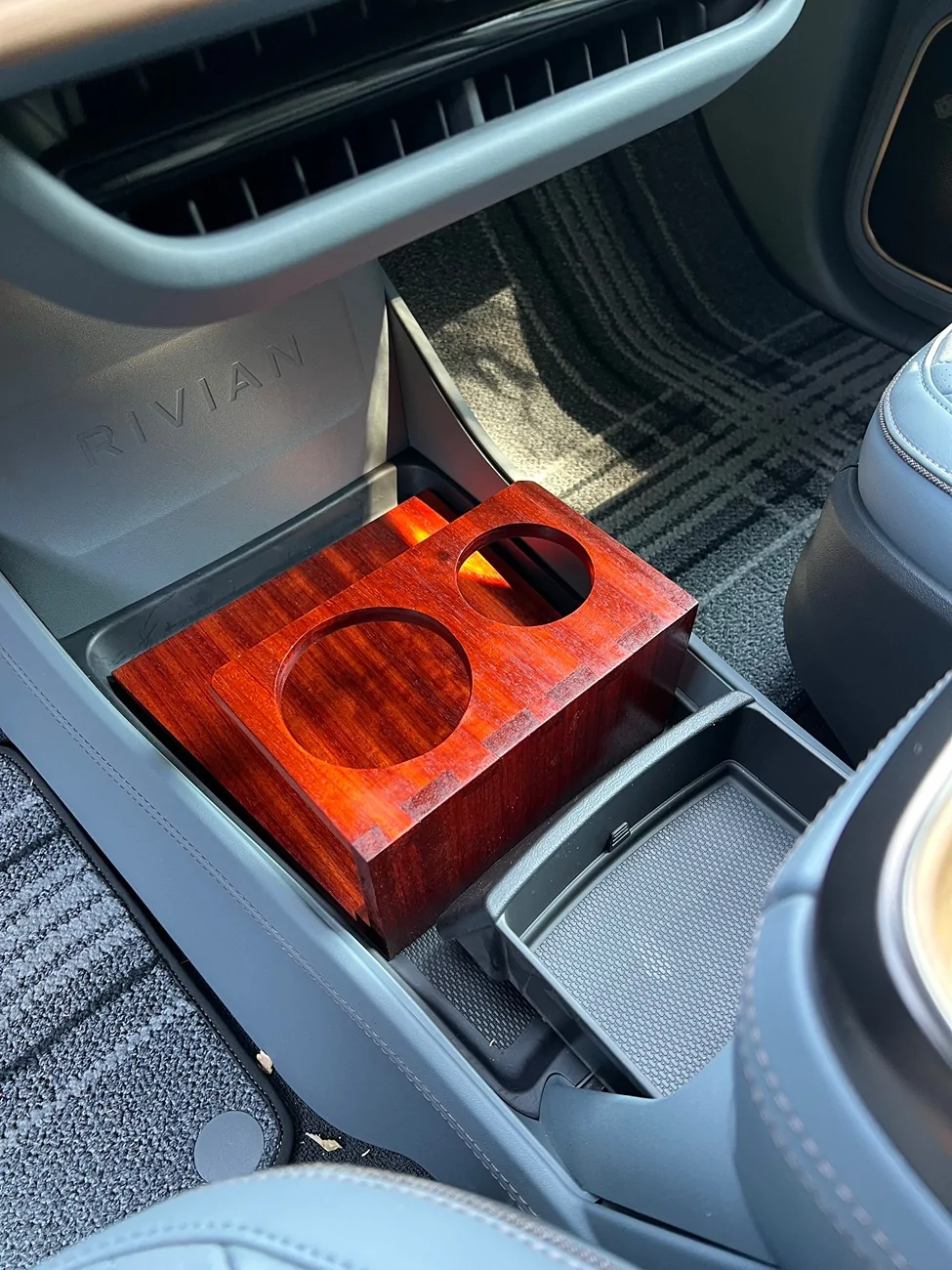 Rivian R1T R1S New custom cup holder IMG_9195