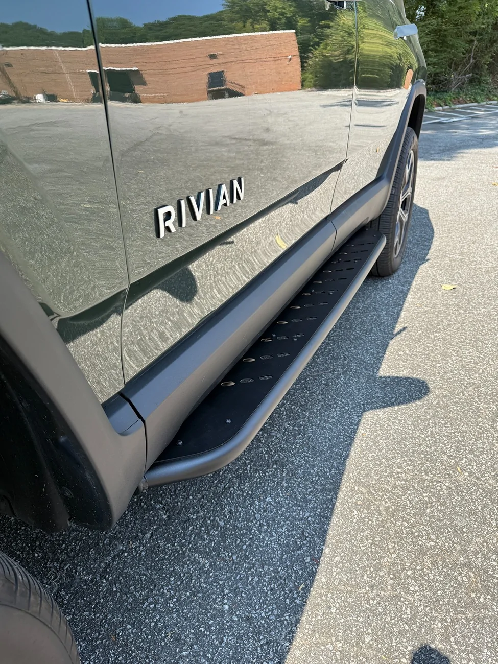 Rivian R1T R1S Rivian R1S gets EV Sportline Rock Slider / Running Boards - Step up & Protect! 3