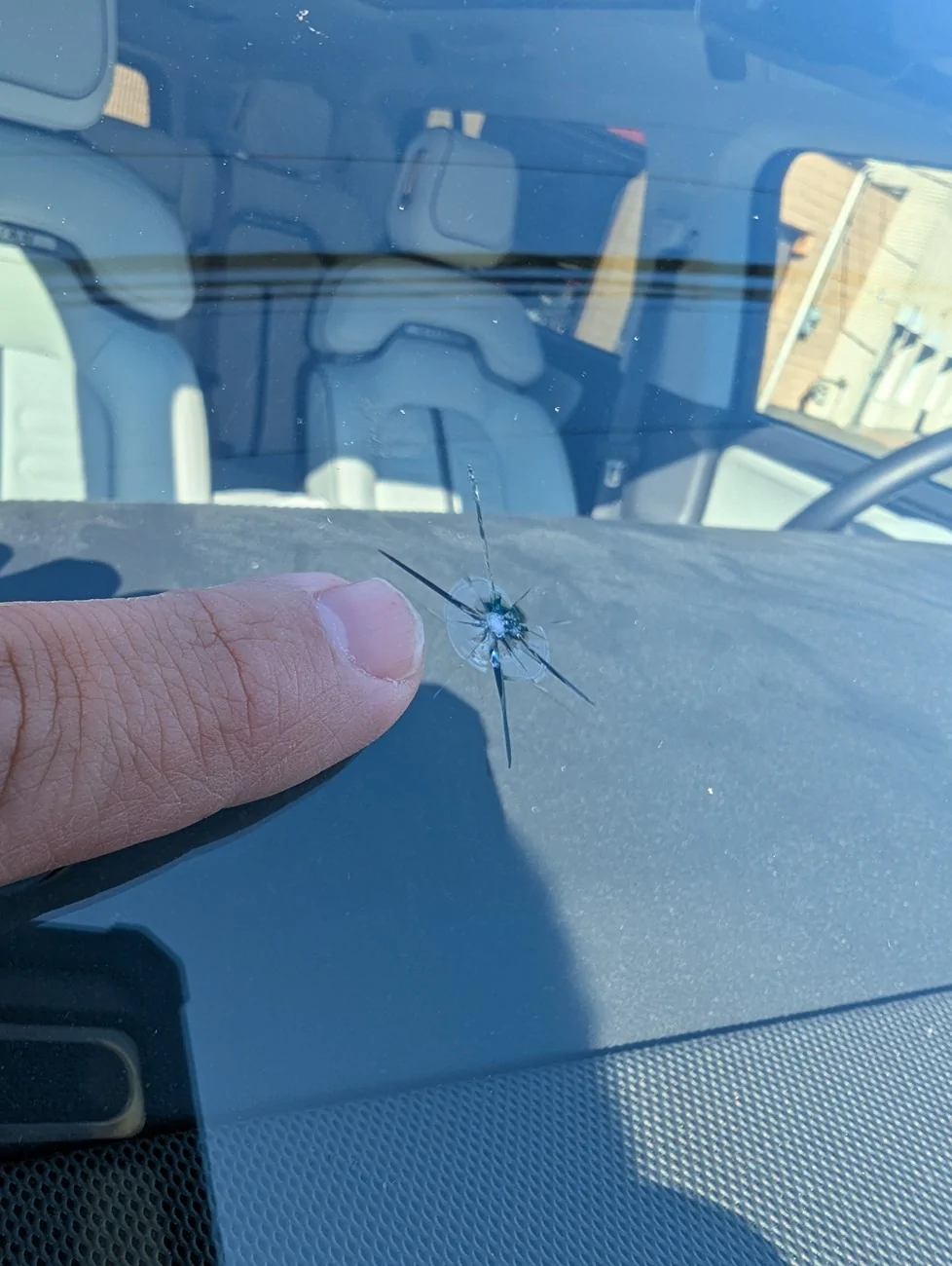 Rivian R1T R1S Windshield replacement - Safelite -- aftermarket vs OEM glass? 1000488451