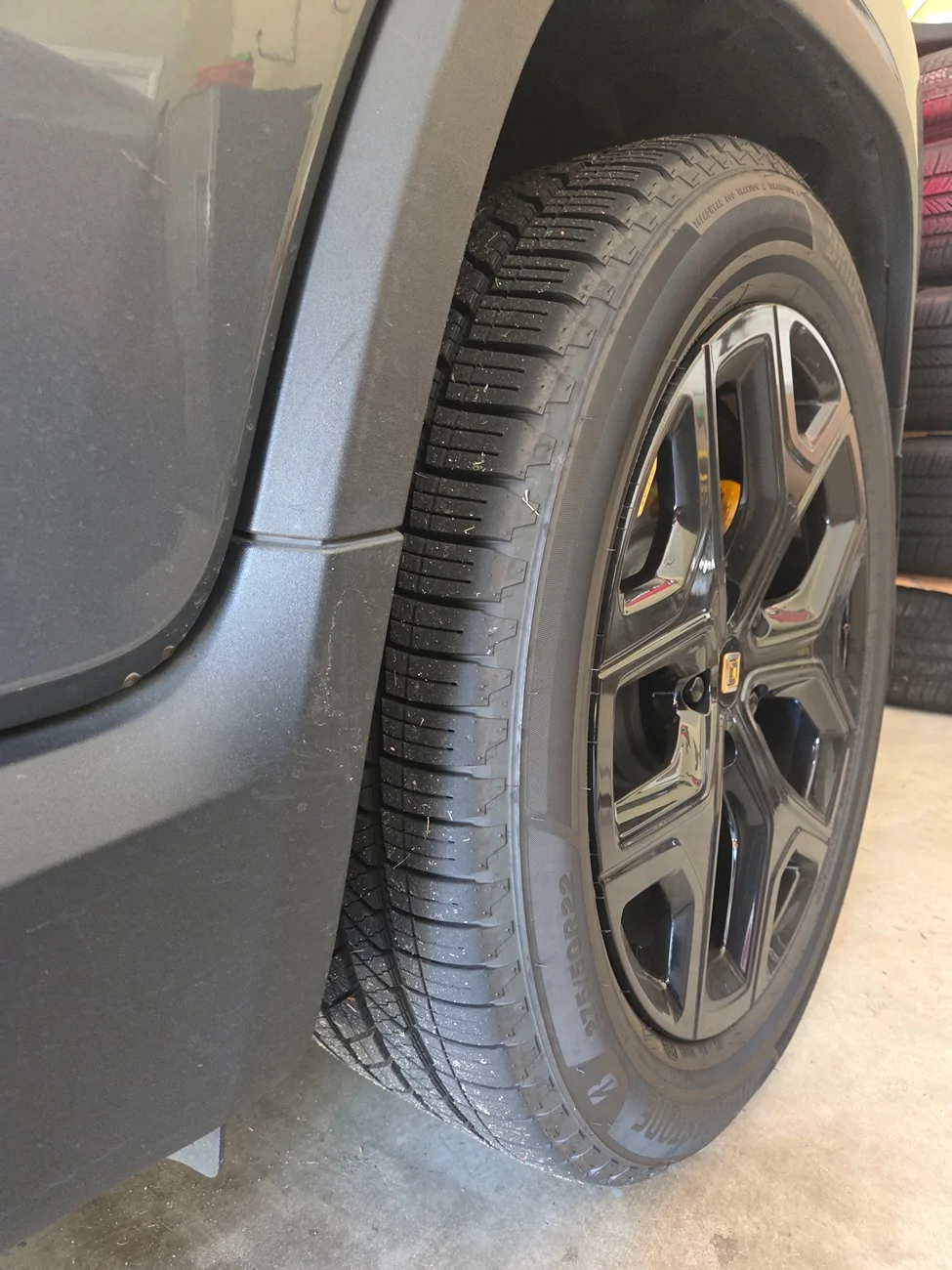 Rivian R1T R1S 22" inch tires recommendations? 1000010467
