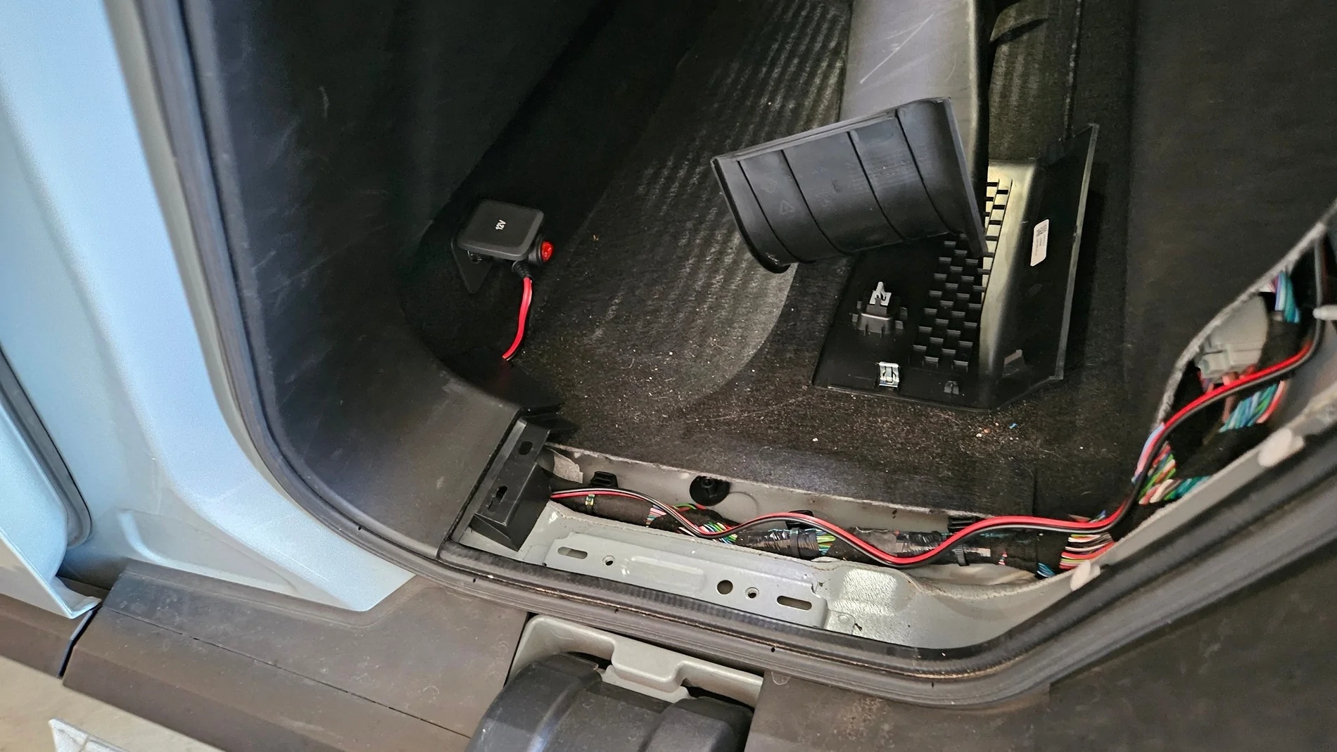 Rivian R1T R1S Added 12v outlet to R1T bed. 20250912_173403