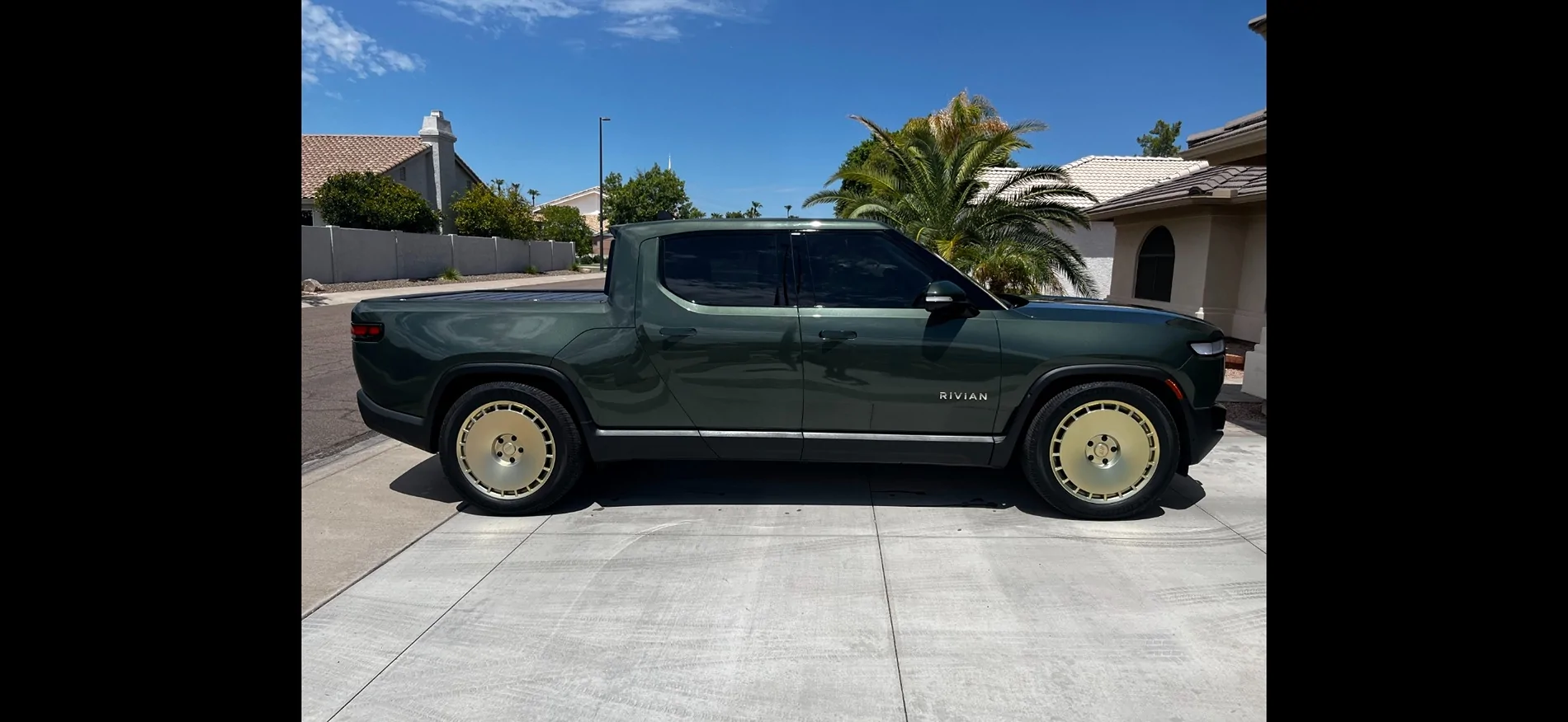 Rivian R1T R1S Identify these wheels Screenshot_20250914_074739_Gallery