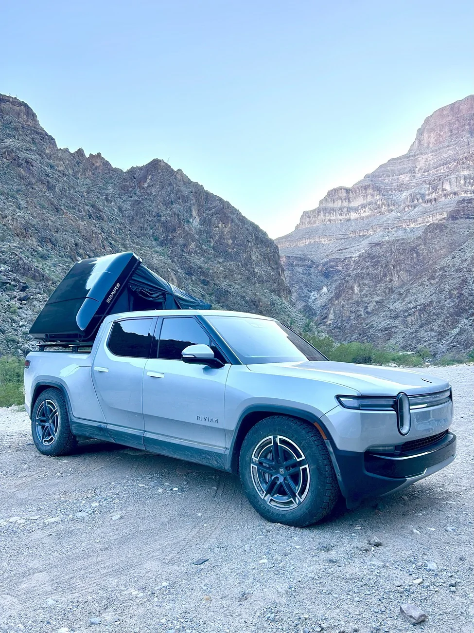 Rivian R1T R1S Off-road trip to the bottom of Grand Canyon ! Wow GC2