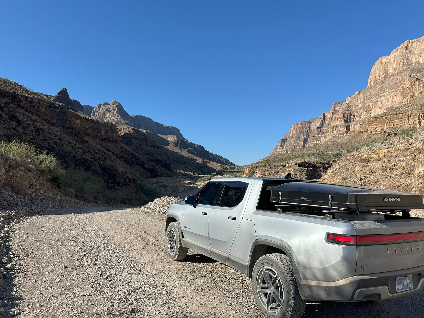 Rivian R1T R1S Off-road trip to the bottom of Grand Canyon ! Wow Gc4