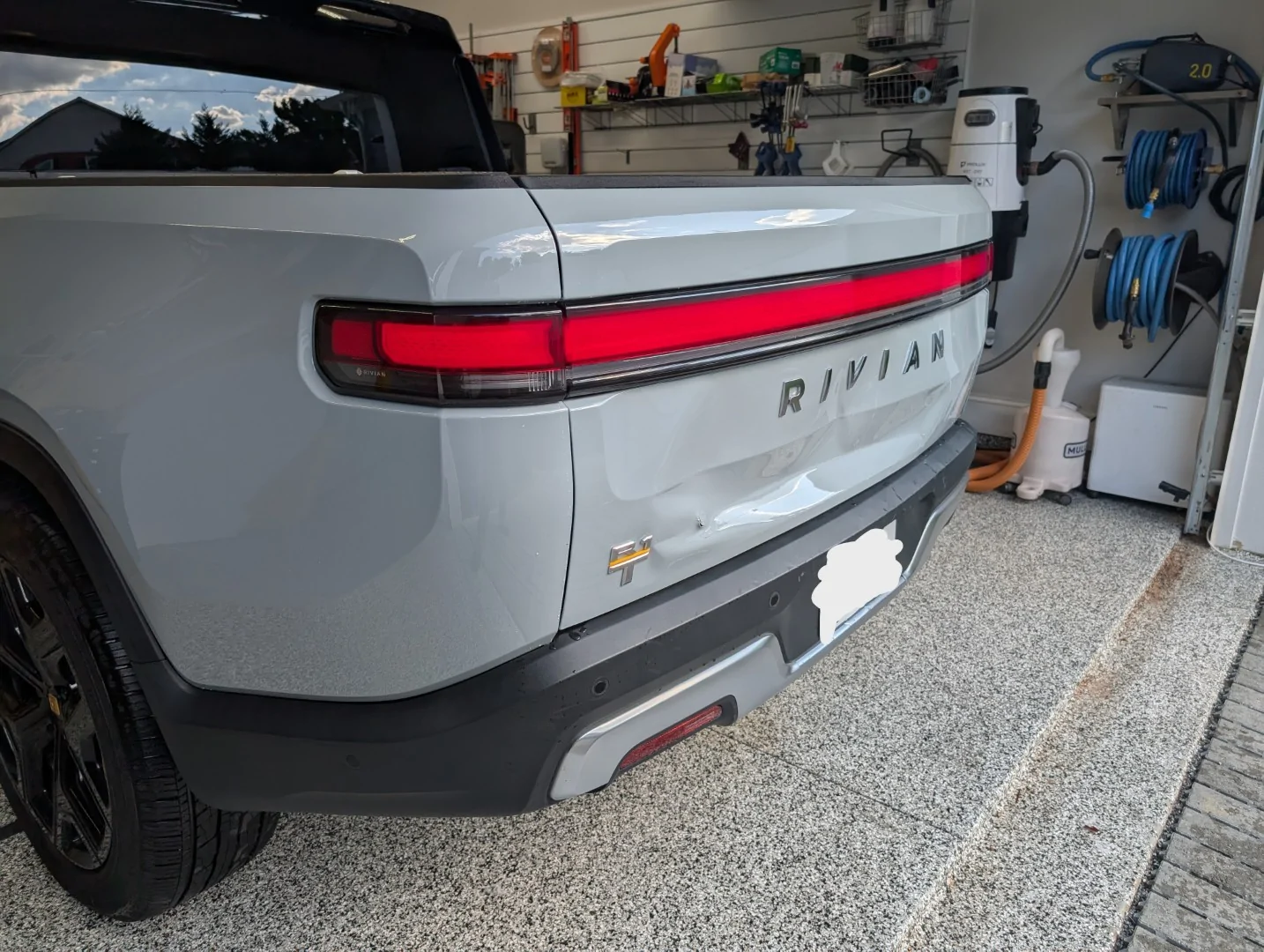 Rivian R1T R1S 2023 R1T Rear End Collision - input request PXL_20250913_210439542v2
