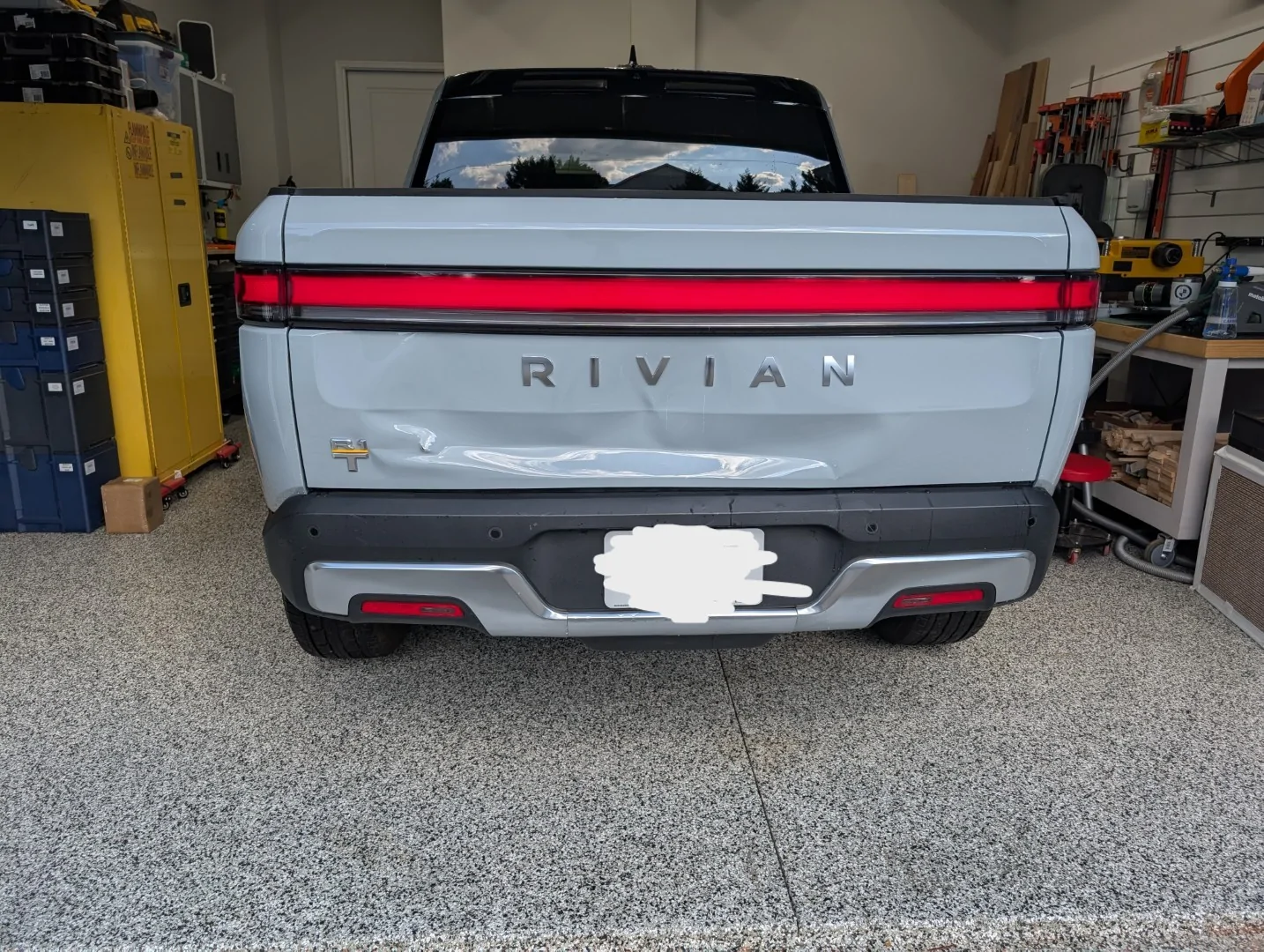 Rivian R1T R1S 2023 R1T Rear End Collision - input request PXL_20250913_210407604.MPv2