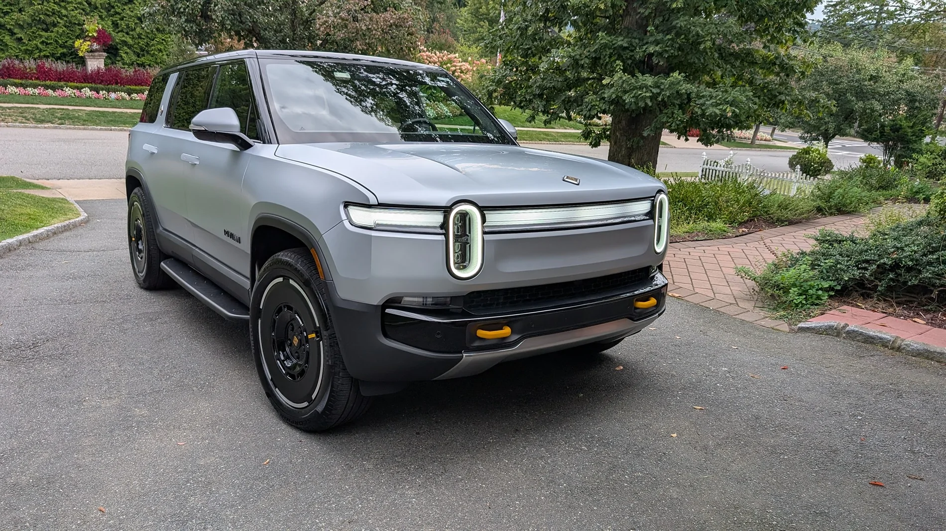 Rivian R1T R1S LA Silver + STEK Dynomatte PPF PXL_20250912_140139776