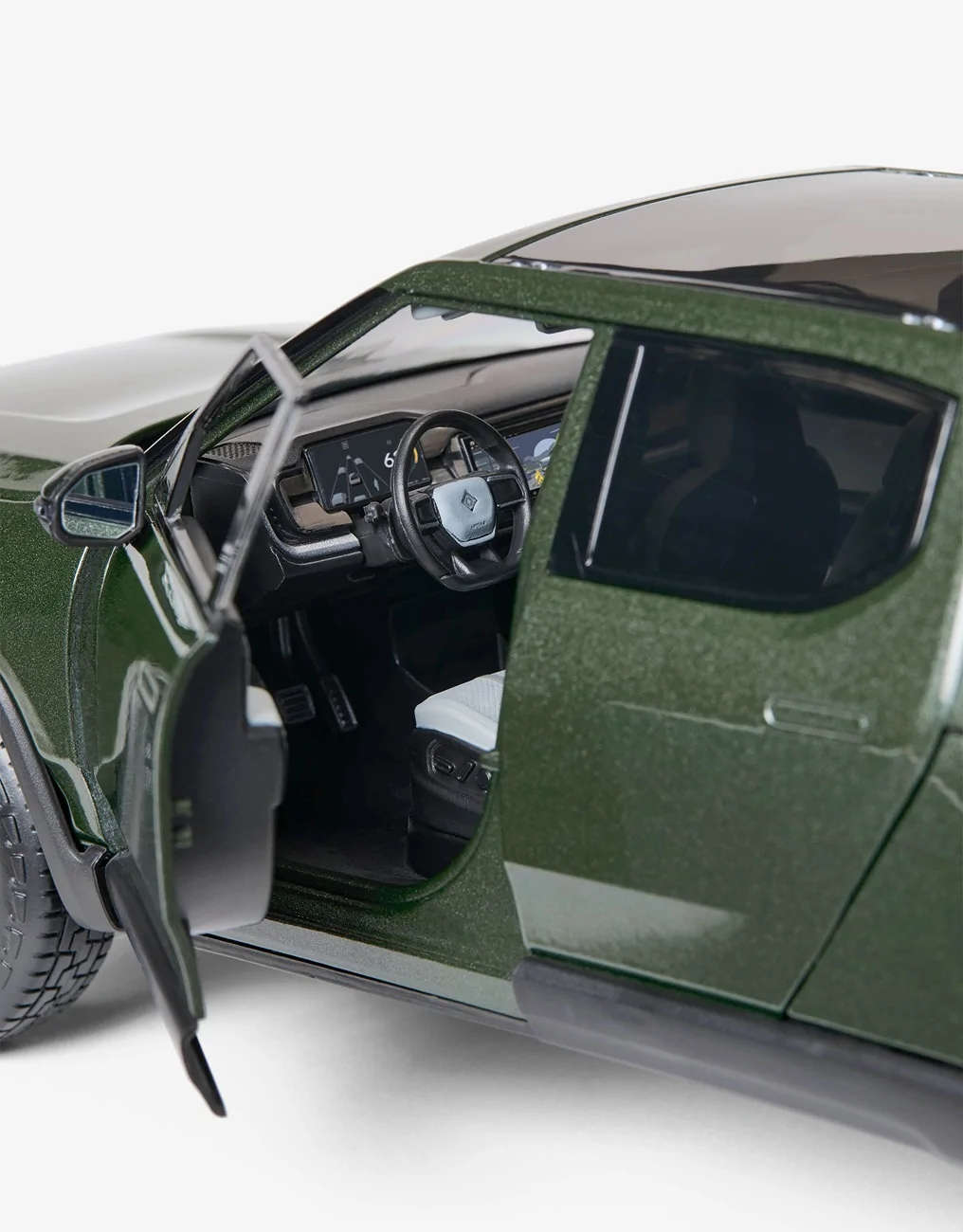 Rivian R1T R1S R1T Mini Diecast 1:20 Scale Car + More Gear Shop Items Released 024_250421_Elsie_Fang_3P000893-DKF_Detail_3_0186