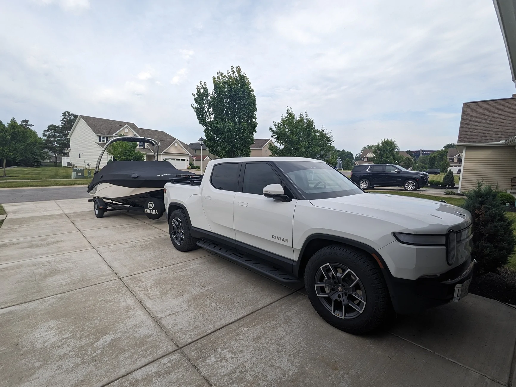 Rivian R1T R1S Towing a 19' R-POD with a 2022 Quad R1T, a sobering expereince PXL_20250621_215053048