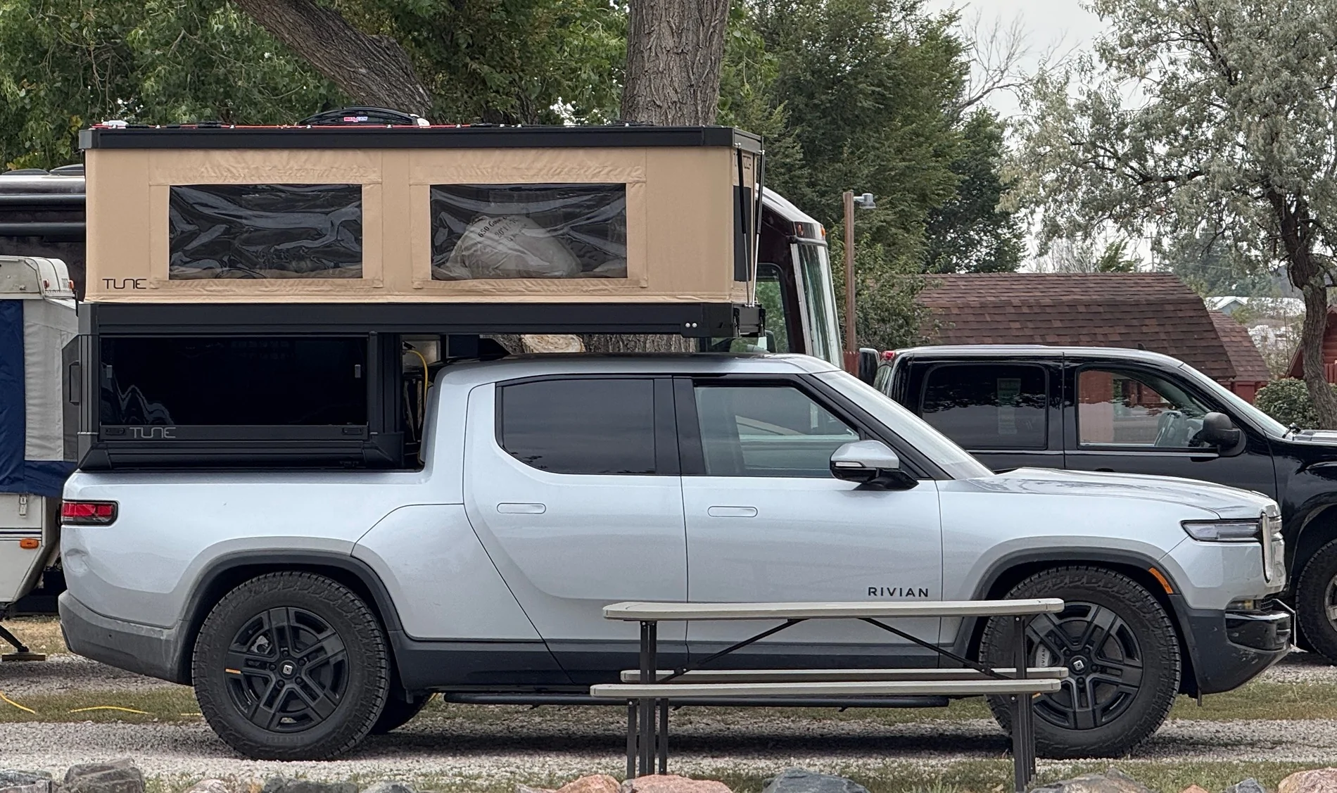 Rivian R1T R1S Towing a 19' R-POD with a 2022 Quad R1T, a sobering expereince IMG_4761