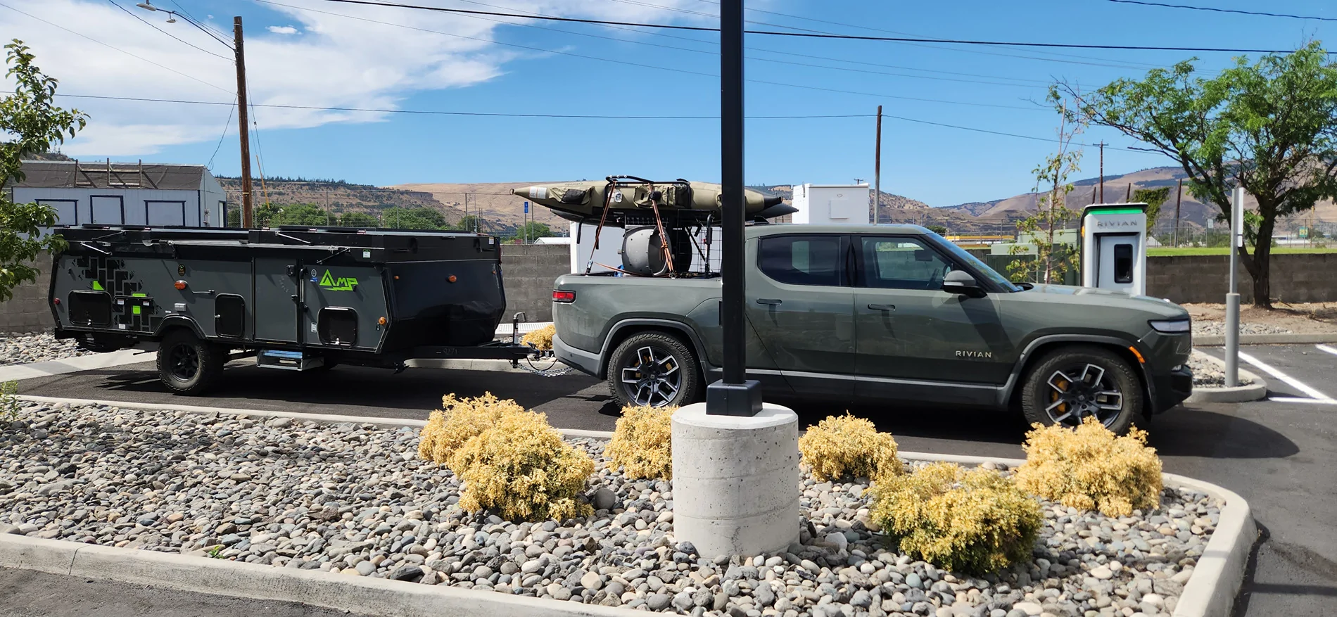 Rivian R1T R1S Towing a 19' R-POD with a 2022 Quad R1T, a sobering expereince 20240715_153025