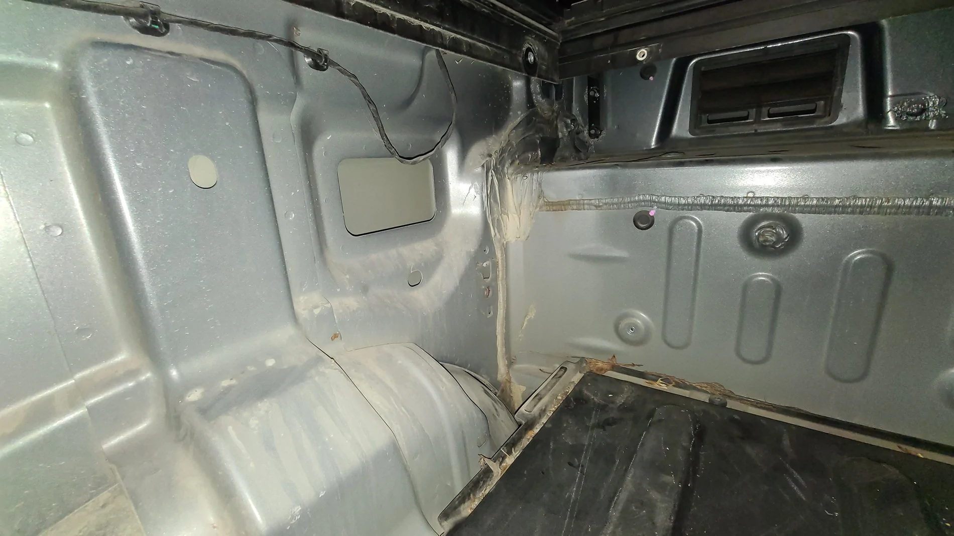 Rivian R1T R1S V2 Powered Tonneau Cover ($3300 installed) now listed in Rivian Gear Shop 20250924_202558