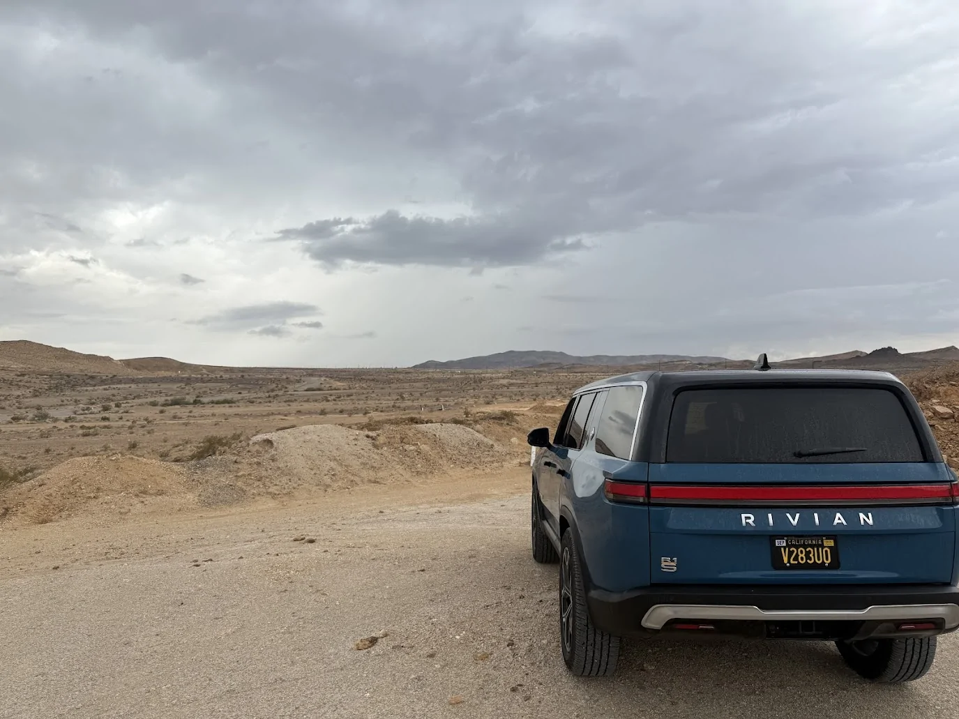 Rivian R1T R1S Desert roads between SoCal & Vegas 7