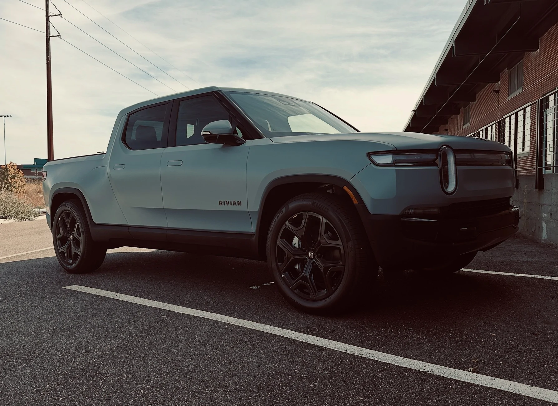 Rivian R1T R1S Matte wrap gang! Let's see photos of your matte Rivian R1T & R1S 5DE74858-C631-4D4C-B9DE-2CF66B464E09 2