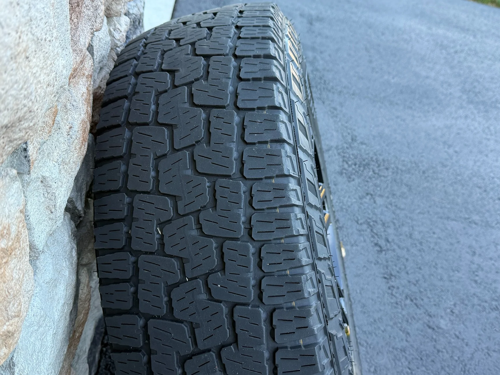 Rivian R1T R1S 20" Sport Dark -- spare setup with service kit -- $475 IMG_0402