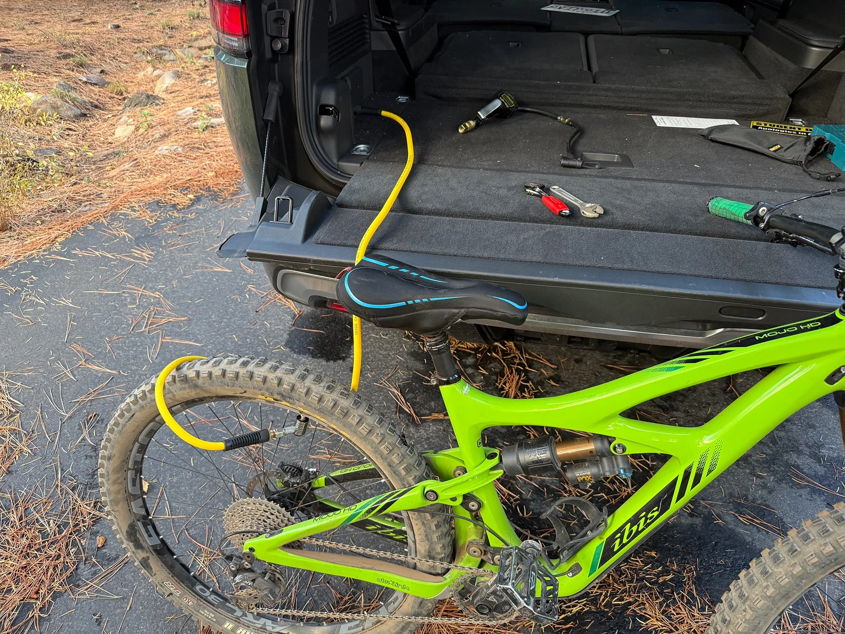 Rivian R1T R1S Bicycle Tire Inflation advice IMG_3181