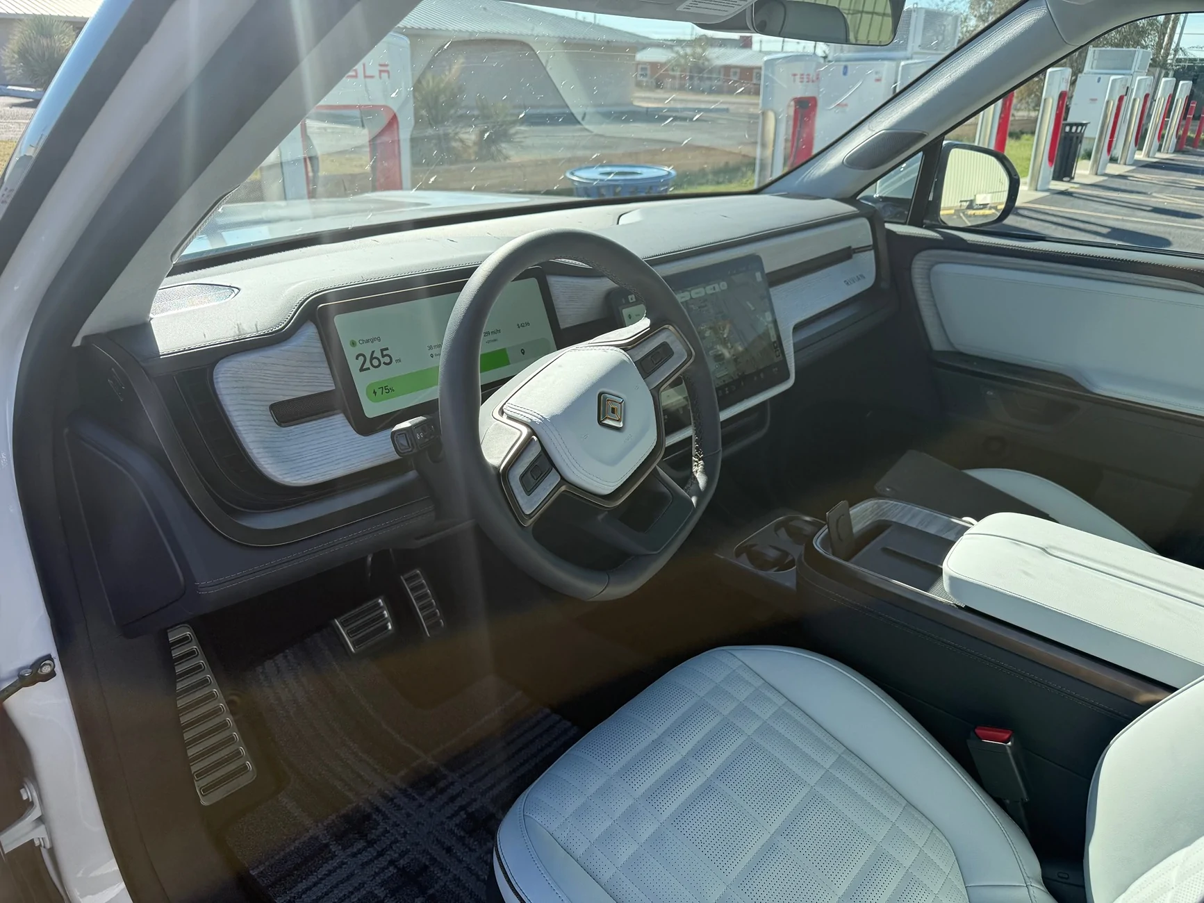 Rivian R1T R1S Advice full ppf - clear matte or clear gloss IMG_1228