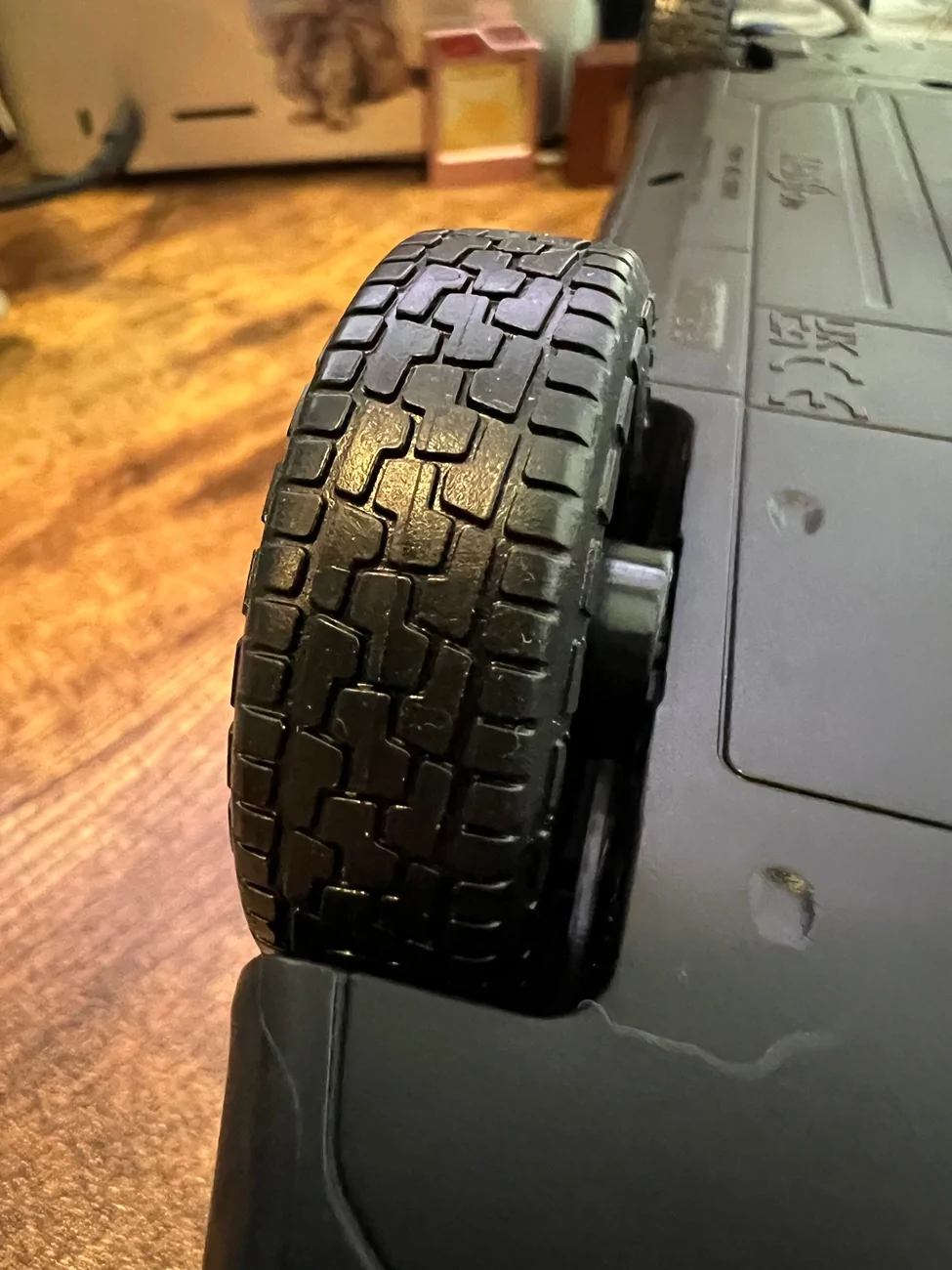 Rivian R1T R1S Mini-R1T 1:20 scale model arrived IMG_3407