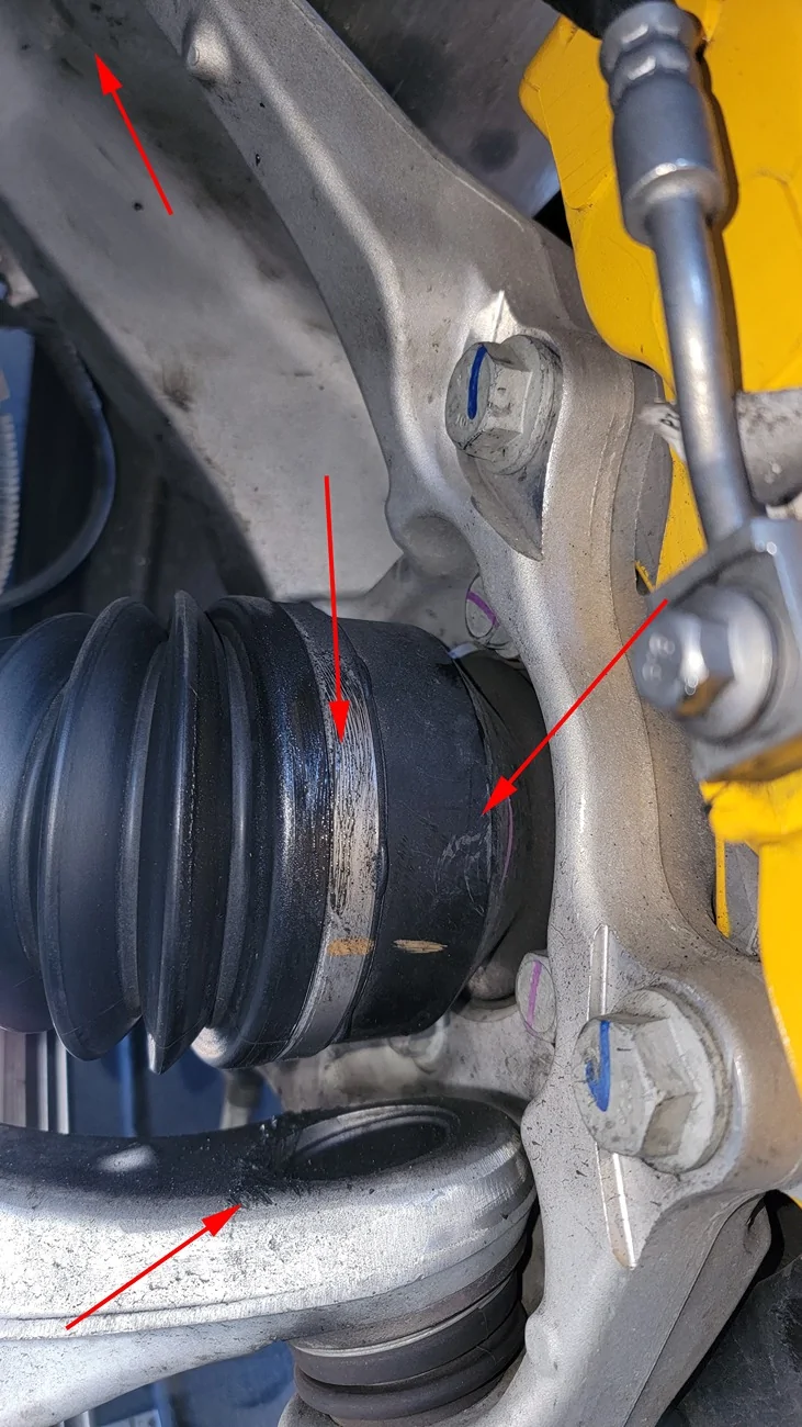 Rivian R1T R1S R1S Gen 1 Mechanical Issues.  My Turn Has Come Grease Splatter R1S