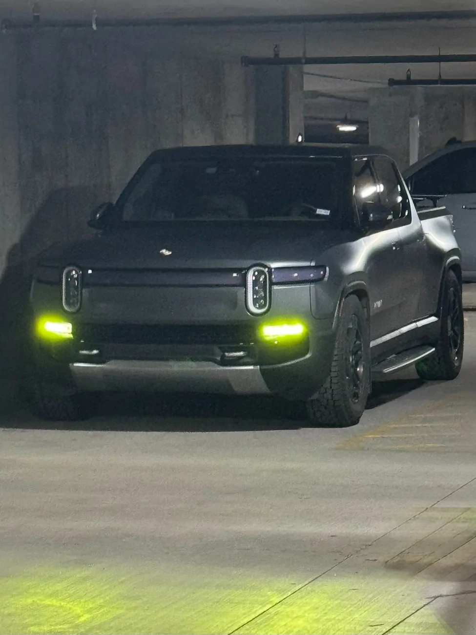 Rivian R1T R1S Advice full ppf - clear matte or clear gloss IMG_2064