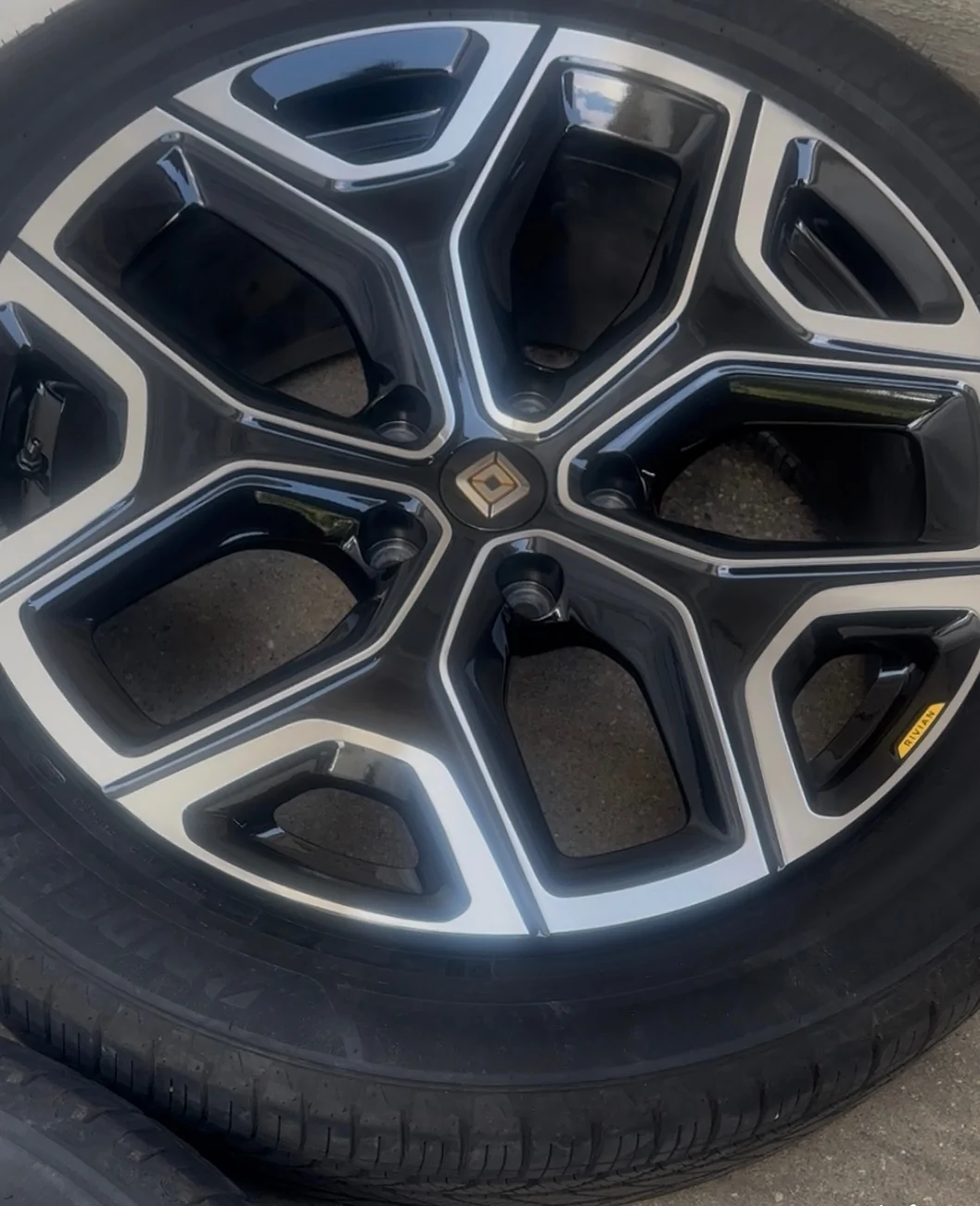 Rivian R1T R1S Wheel Repair Complete IMG_6575