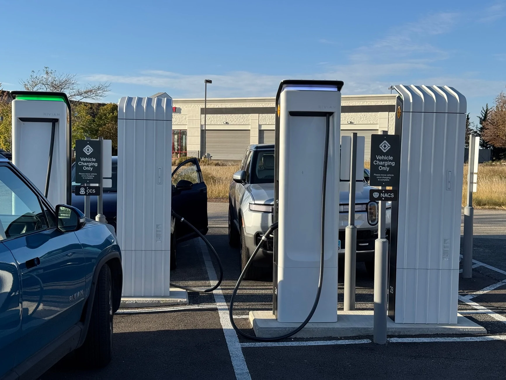 Rivian R1T R1S RAN charger gets NACS charging cord - spotted in Normal, IL IMG_6547