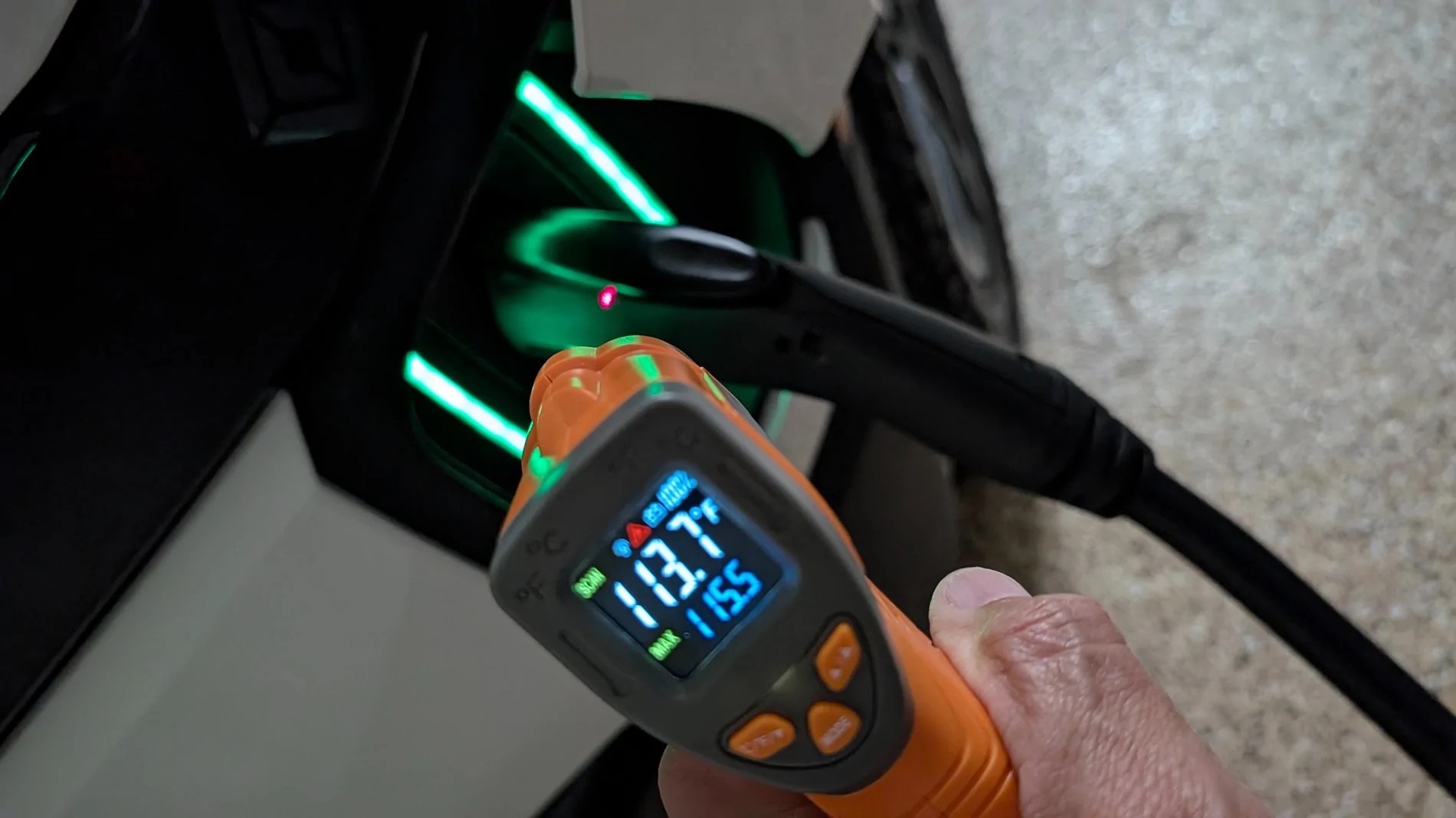 Rivian R1T R1S Slow Charging/Warm Plug on Rivian Home Charger PXL_20250812_031754649.MP